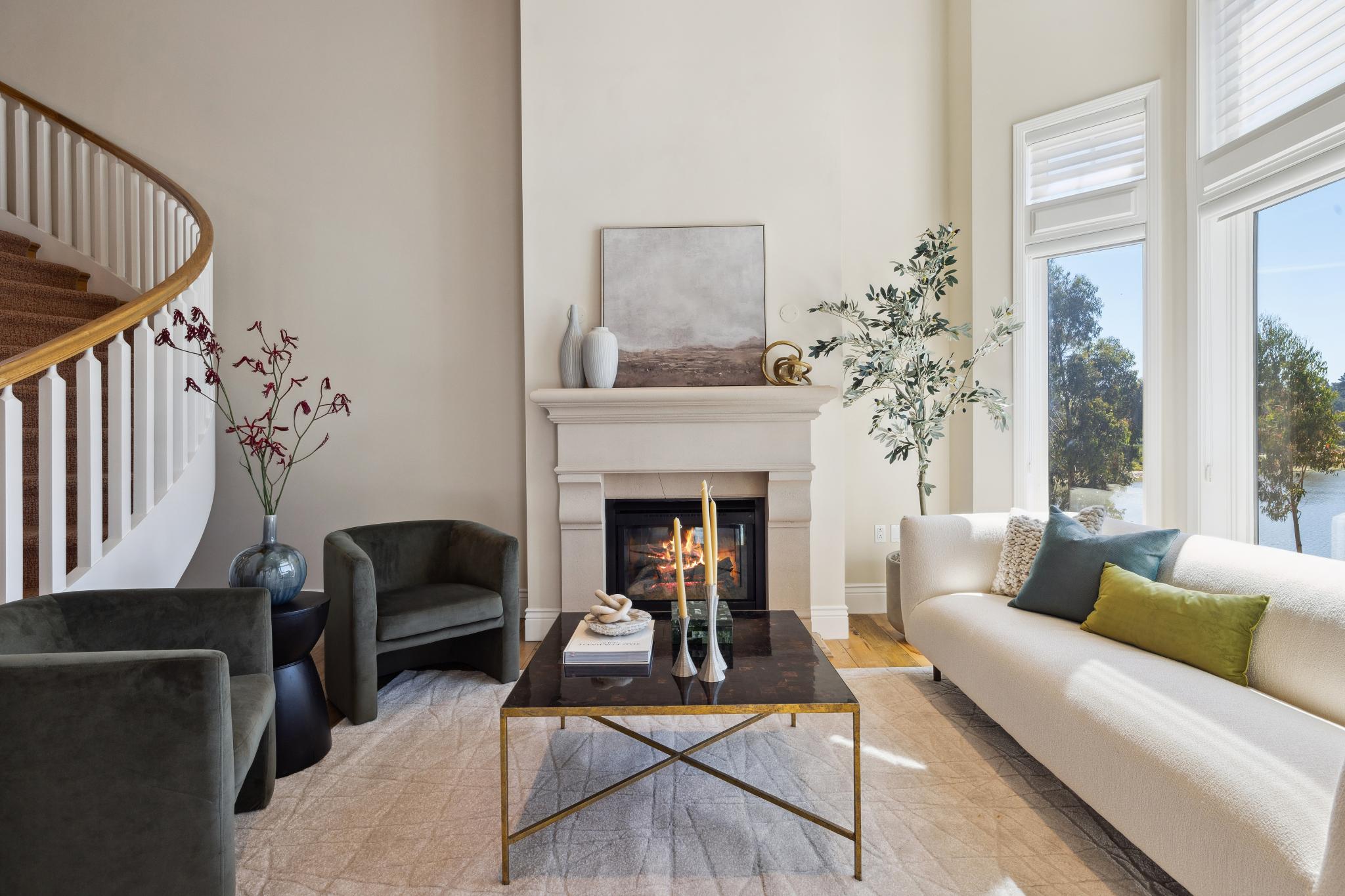 84 De Silva Island Drive 