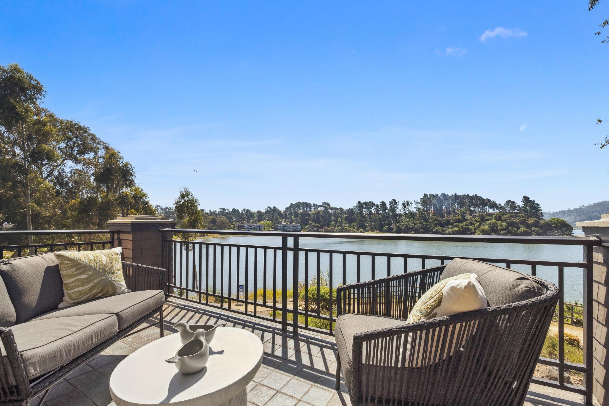 84 De Silva Island Drive 