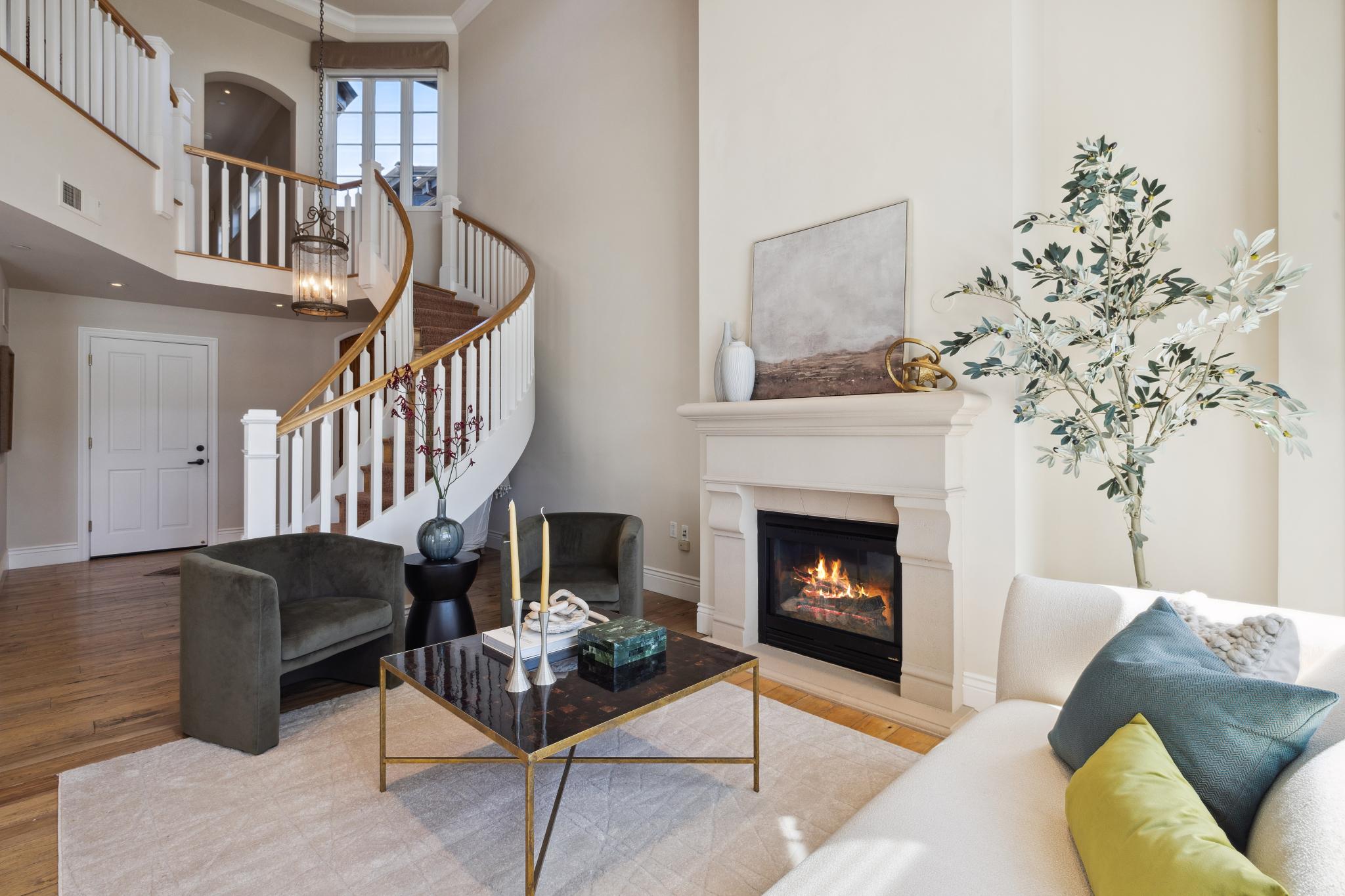 84 De Silva Island Drive 