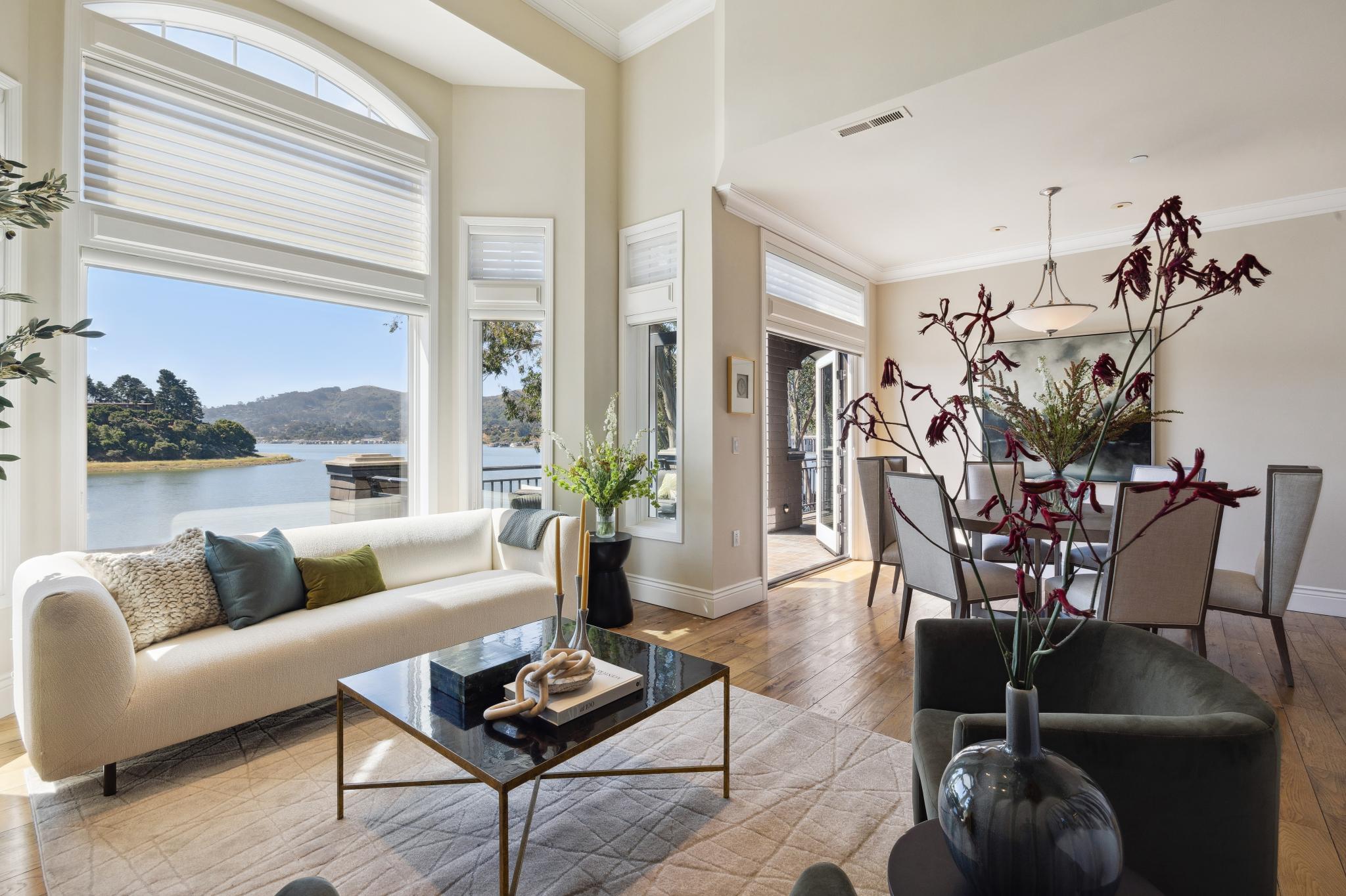 84 De Silva Island Drive 