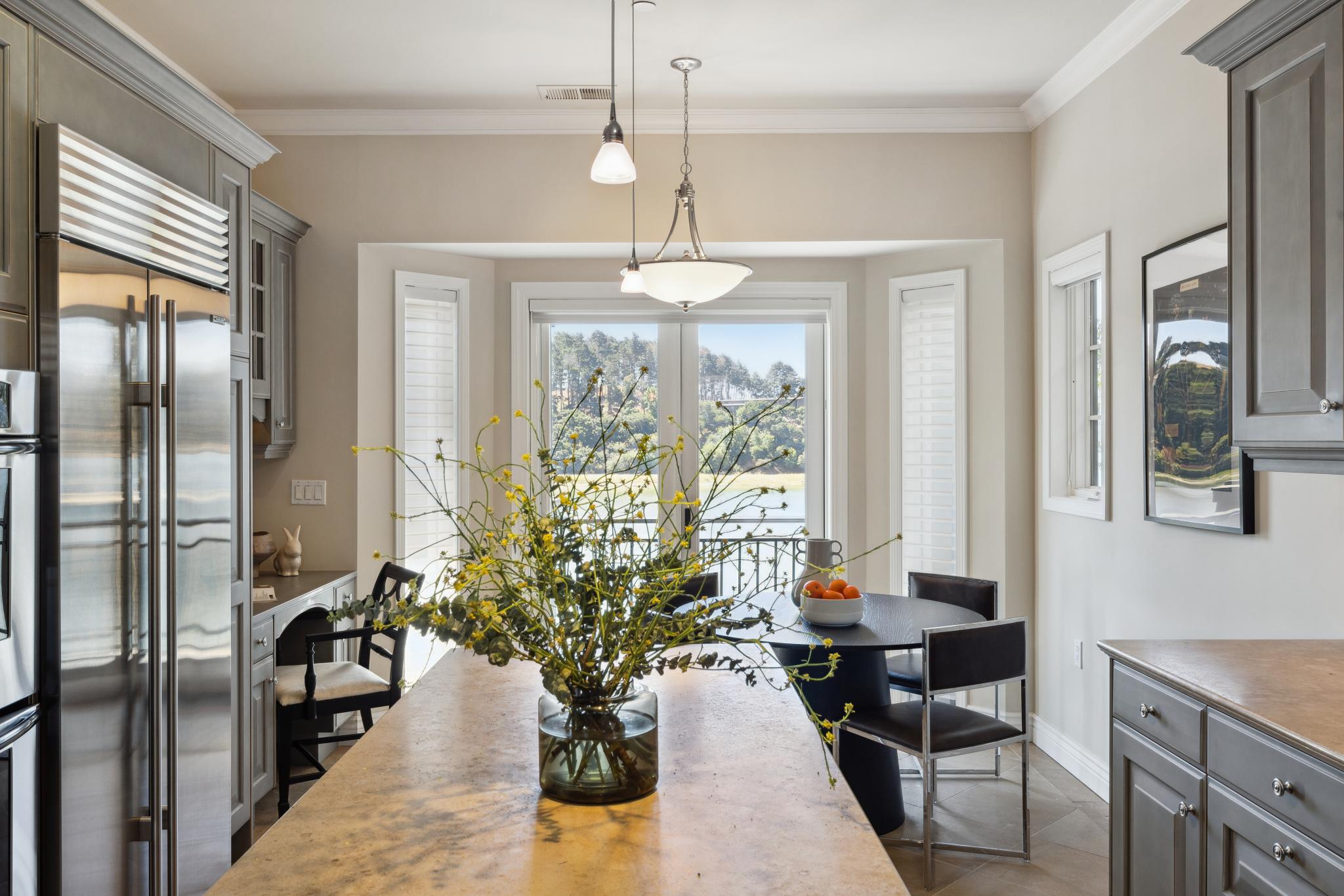 84 De Silva Island Drive 