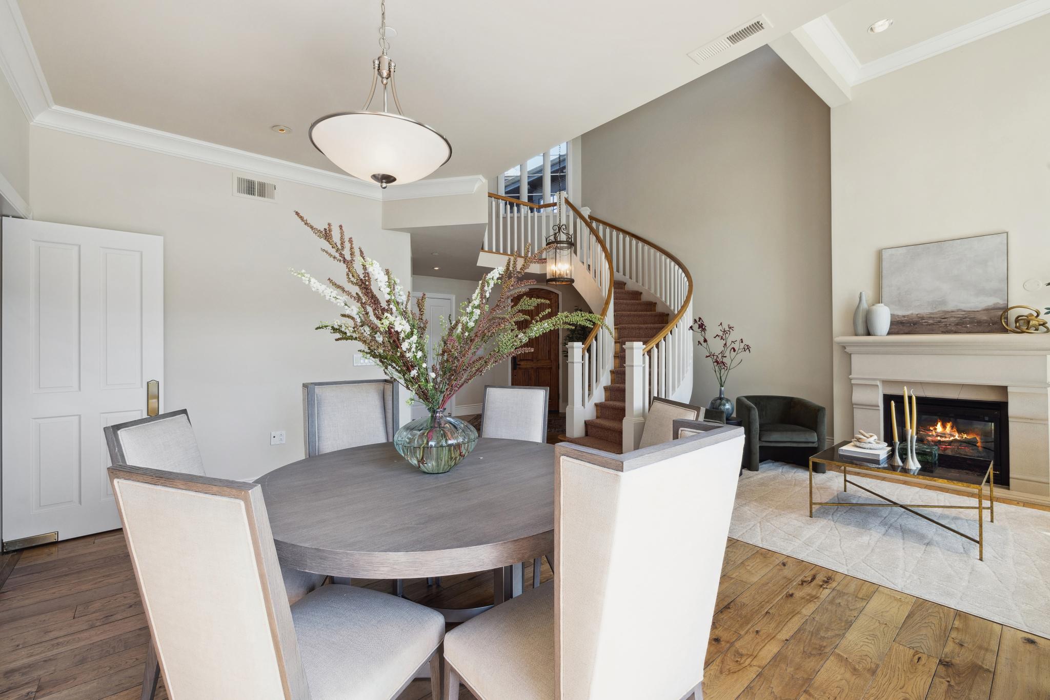 84 De Silva Island Drive 