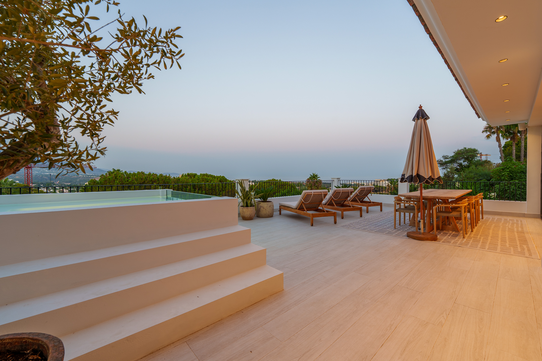 Avenida Calderón de la Barca s/n