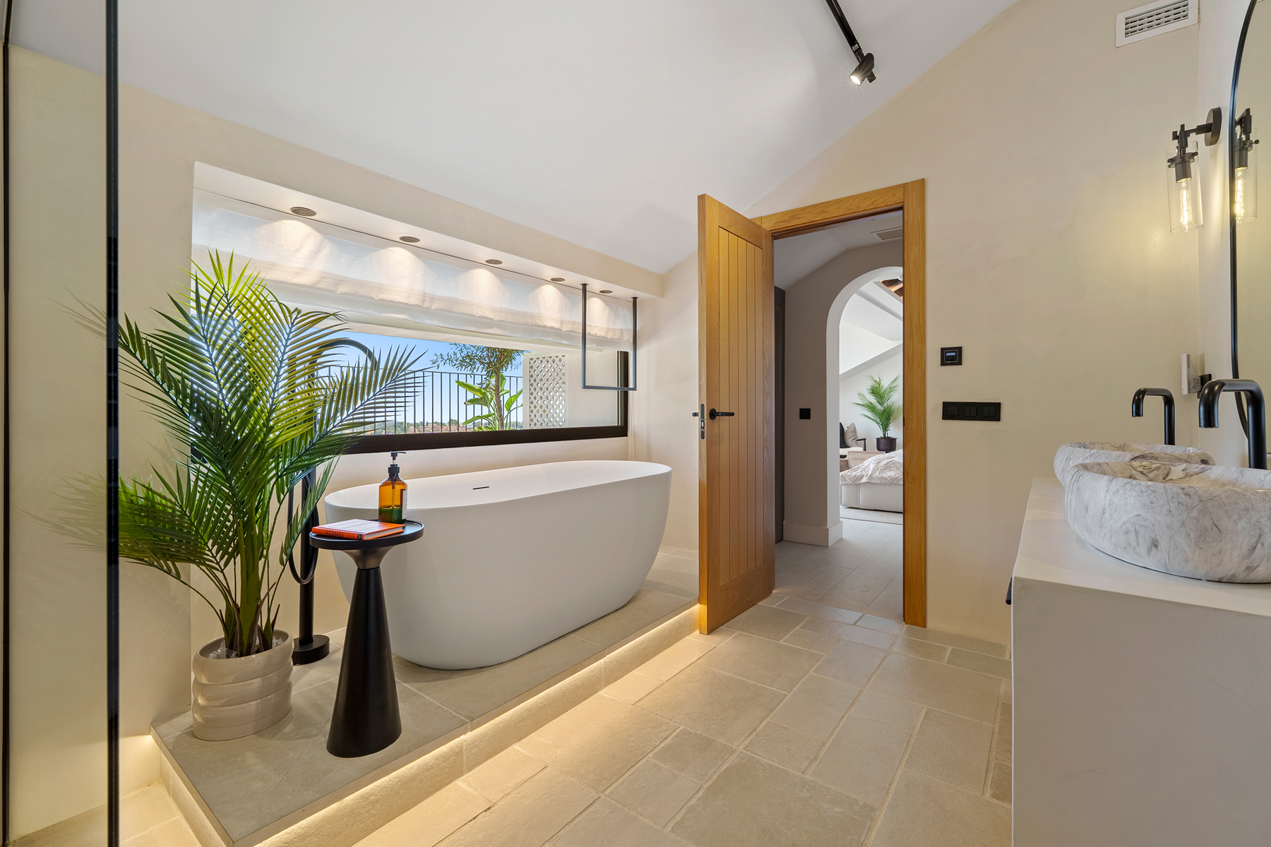 Avenida Calderón de la Barca s/n