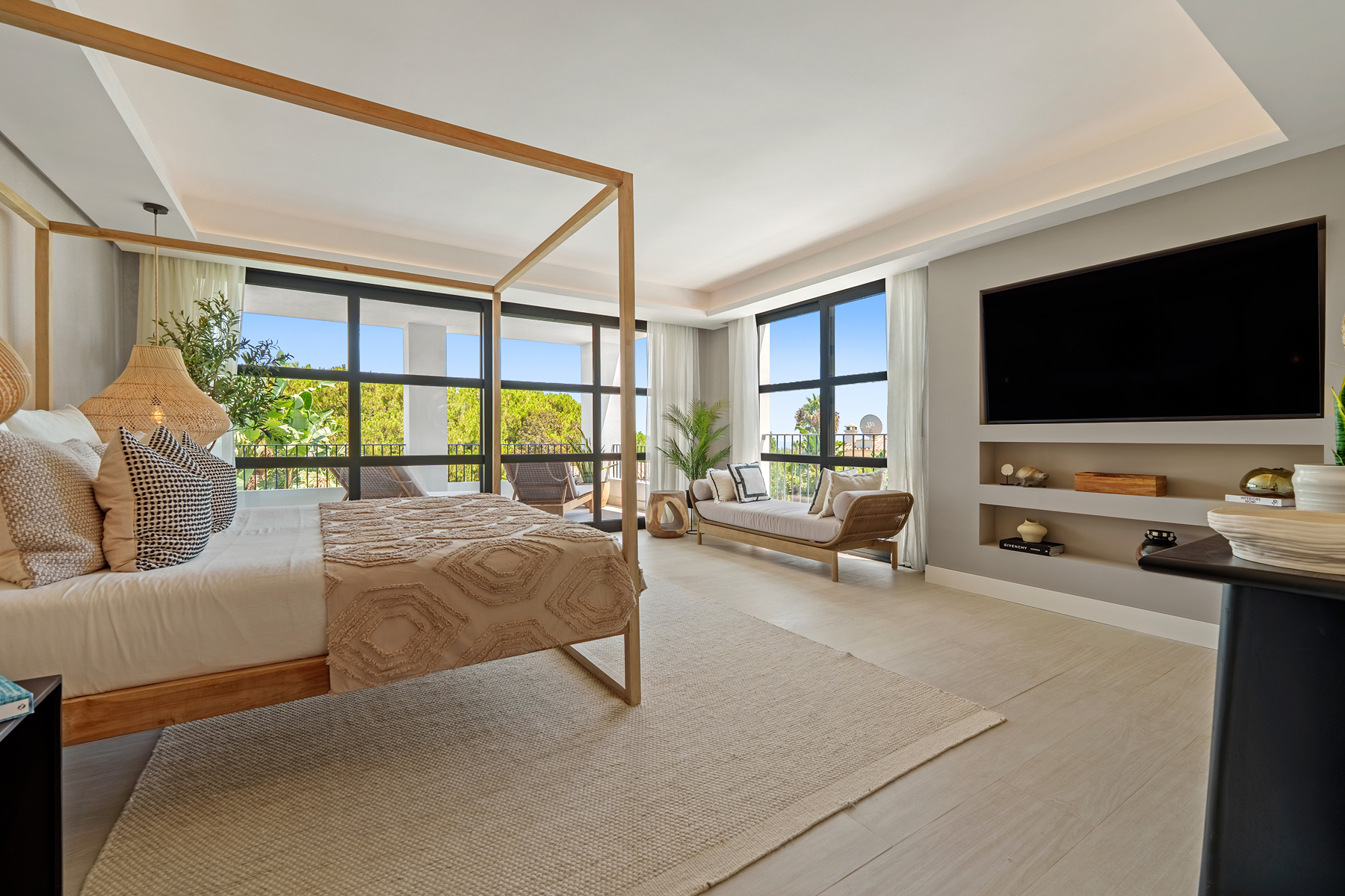 Avenida Calderón de la Barca s/n