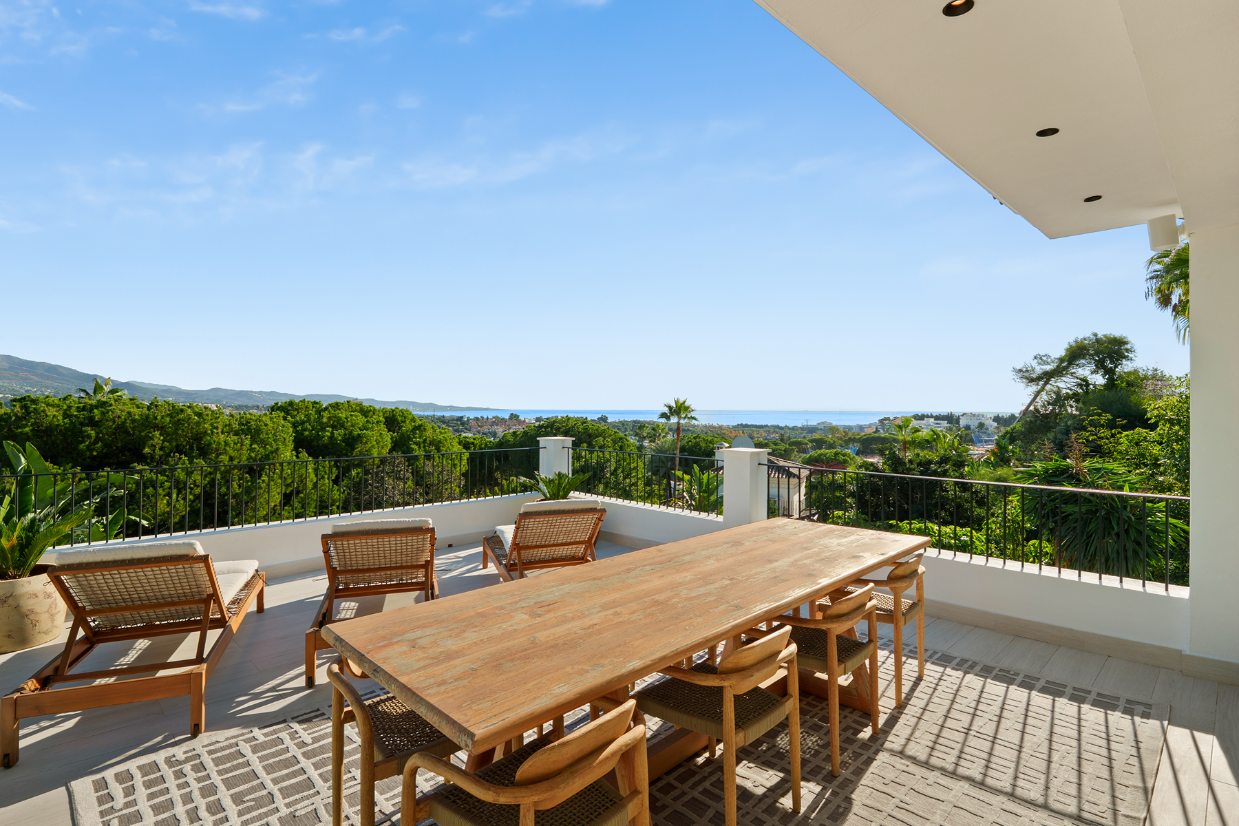 Avenida Calderón de la Barca s/n