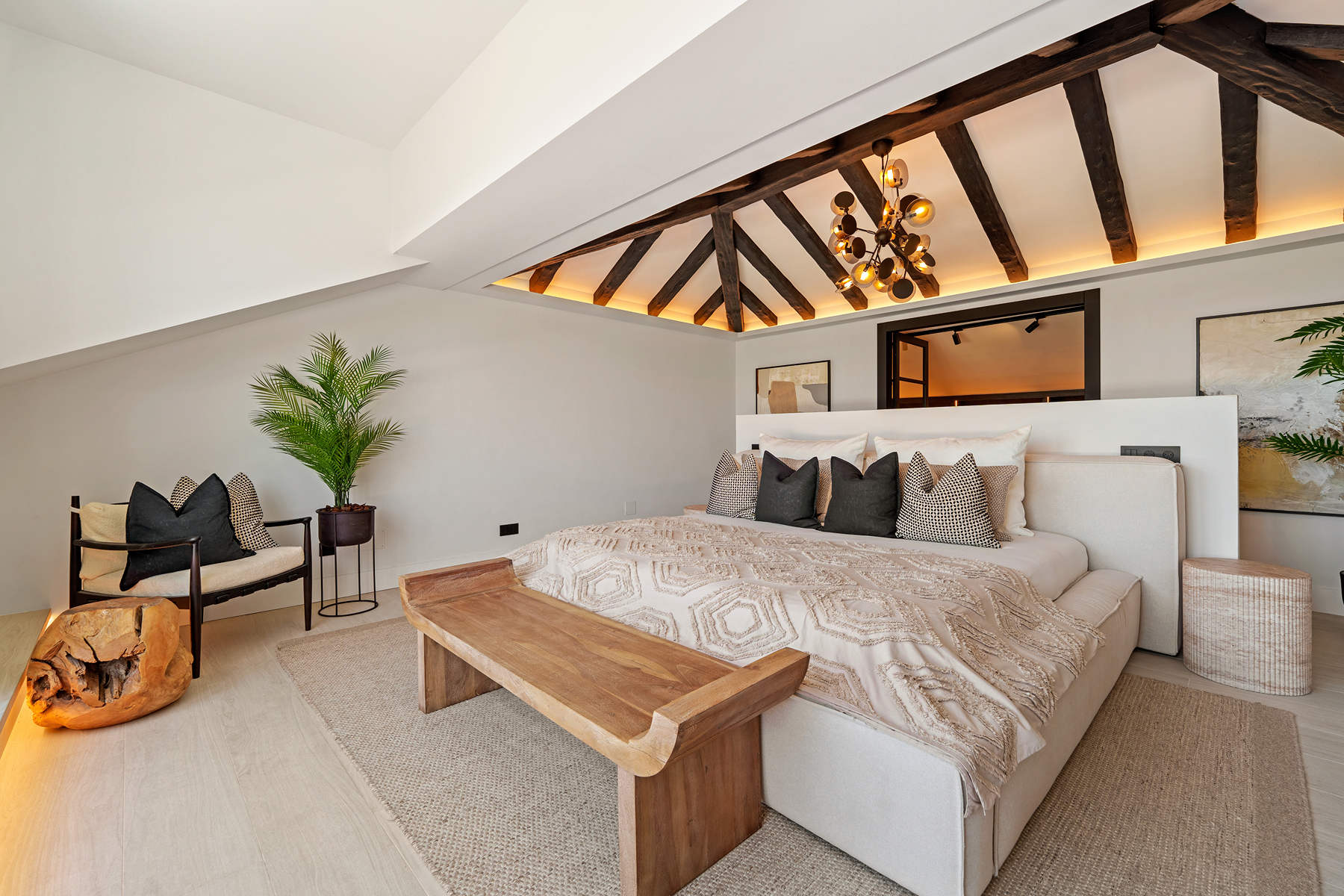 Avenida Calderón de la Barca s/n