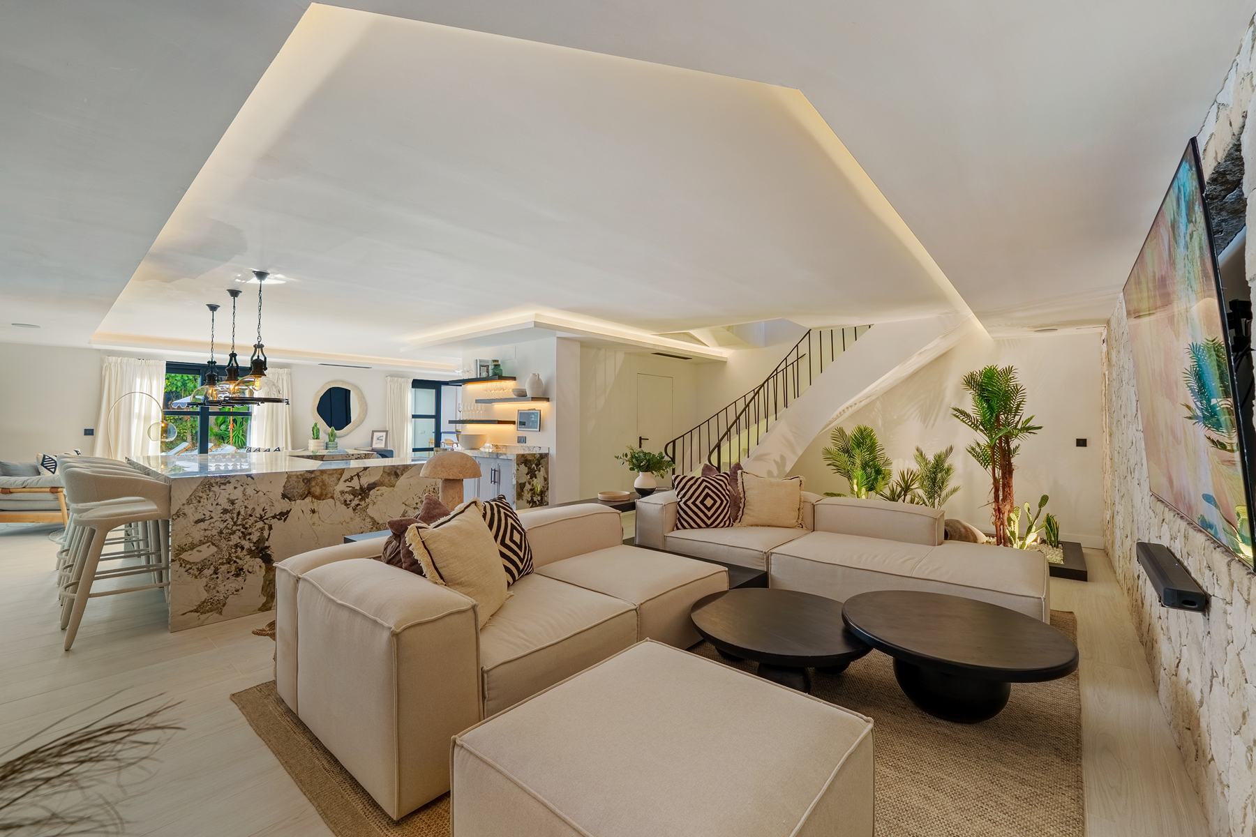 Avenida Calderón de la Barca s/n