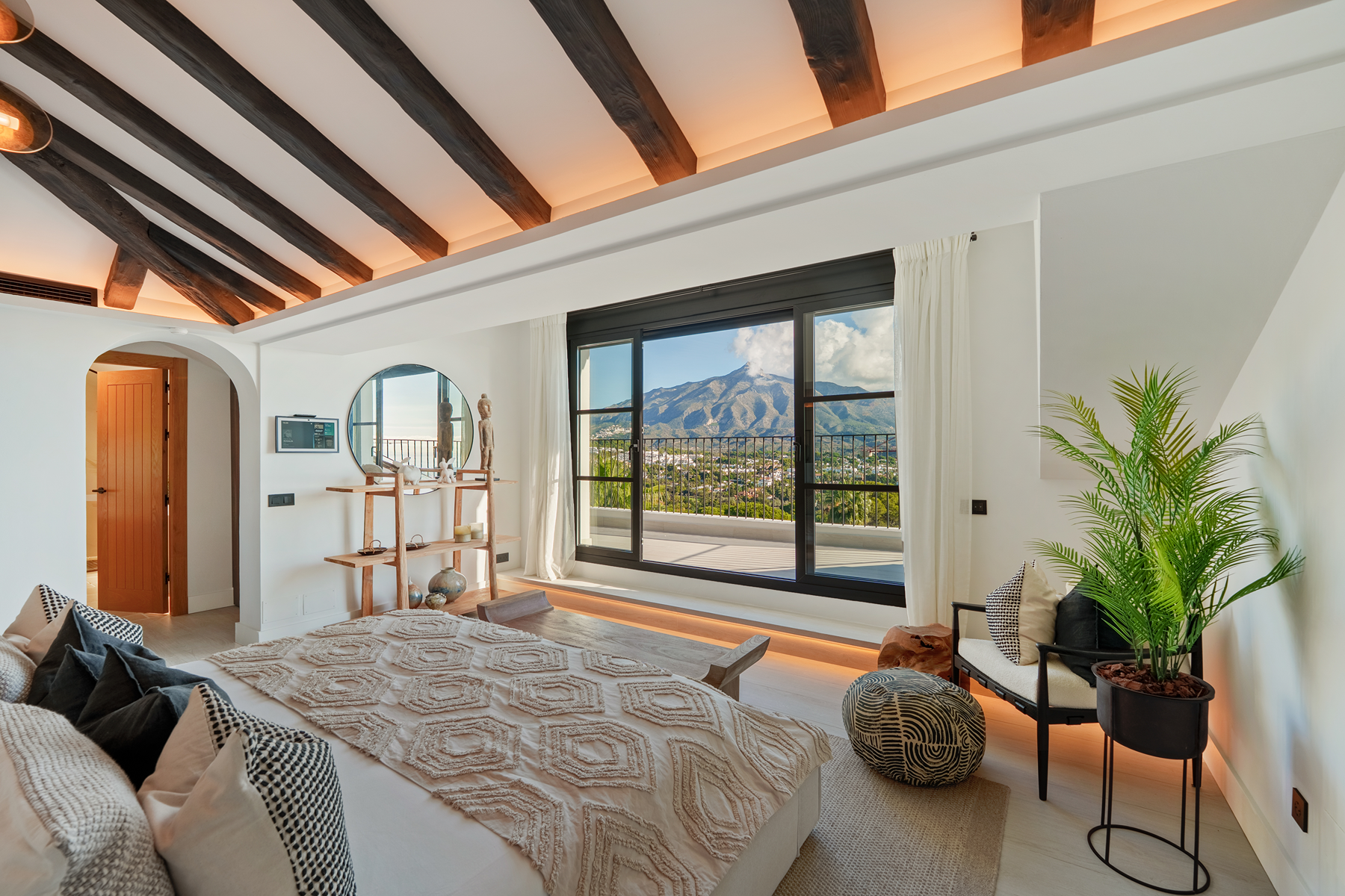 Avenida Calderón de la Barca s/n