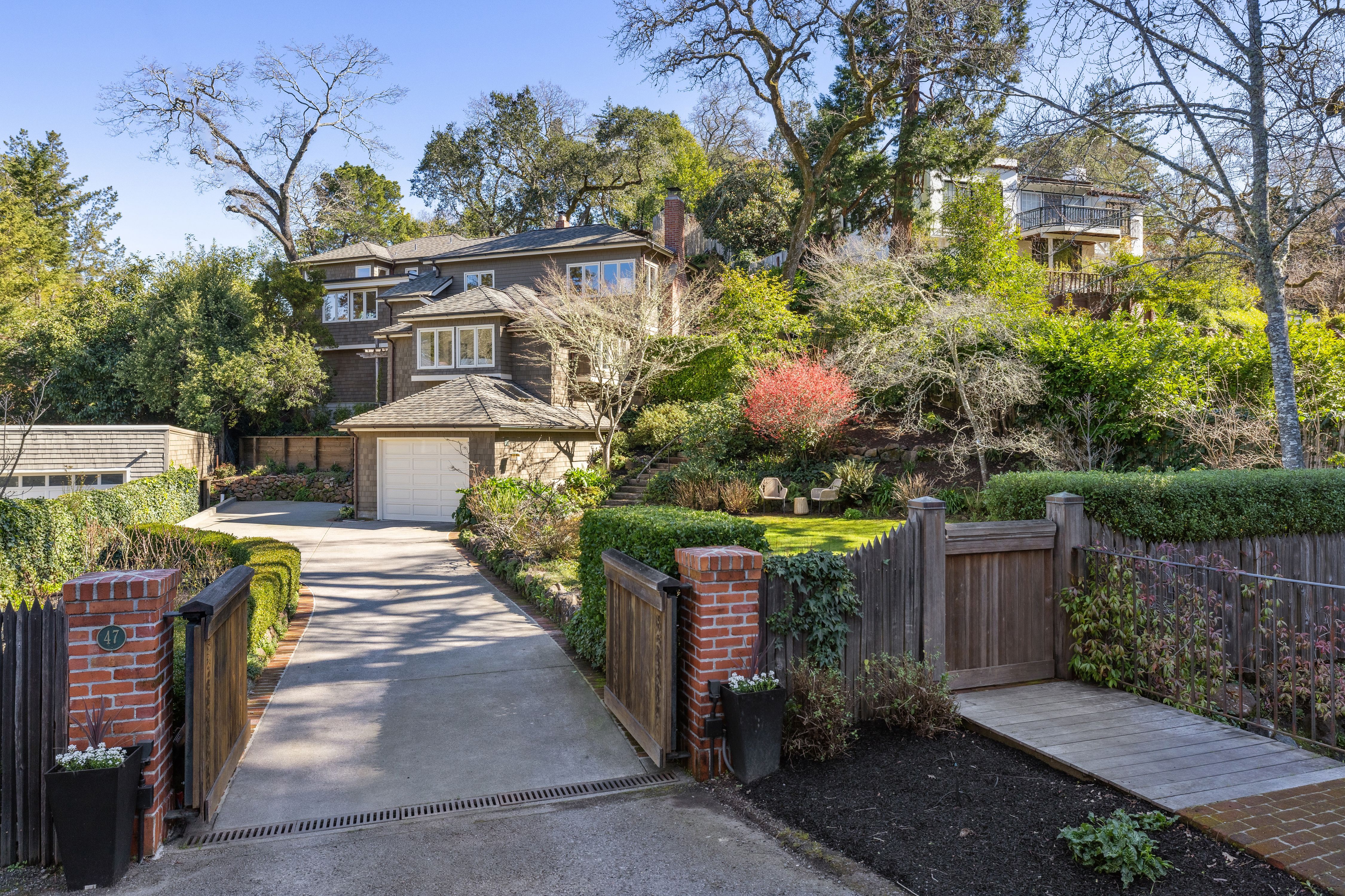 47 Willow Avenue 