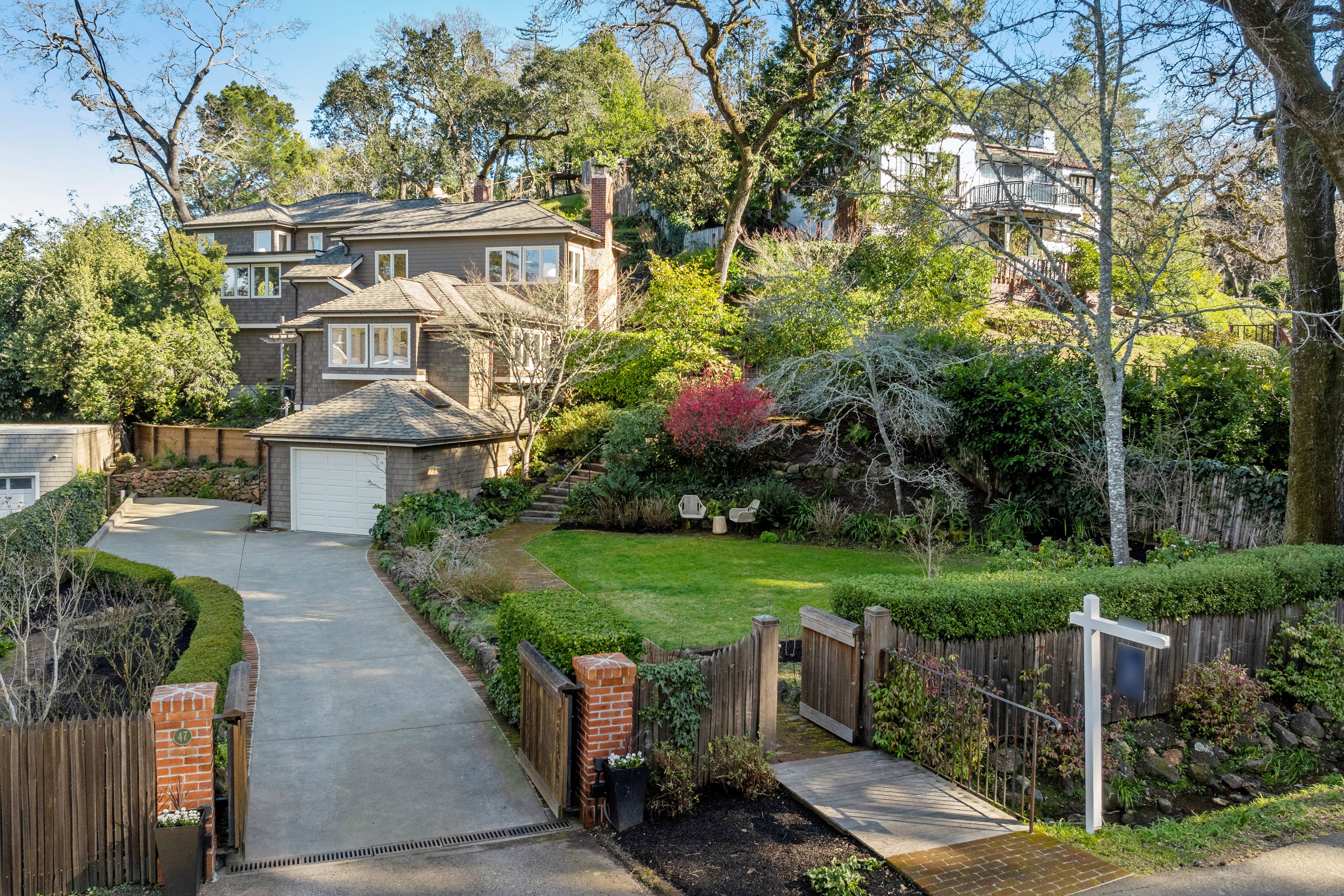 47 Willow Avenue 