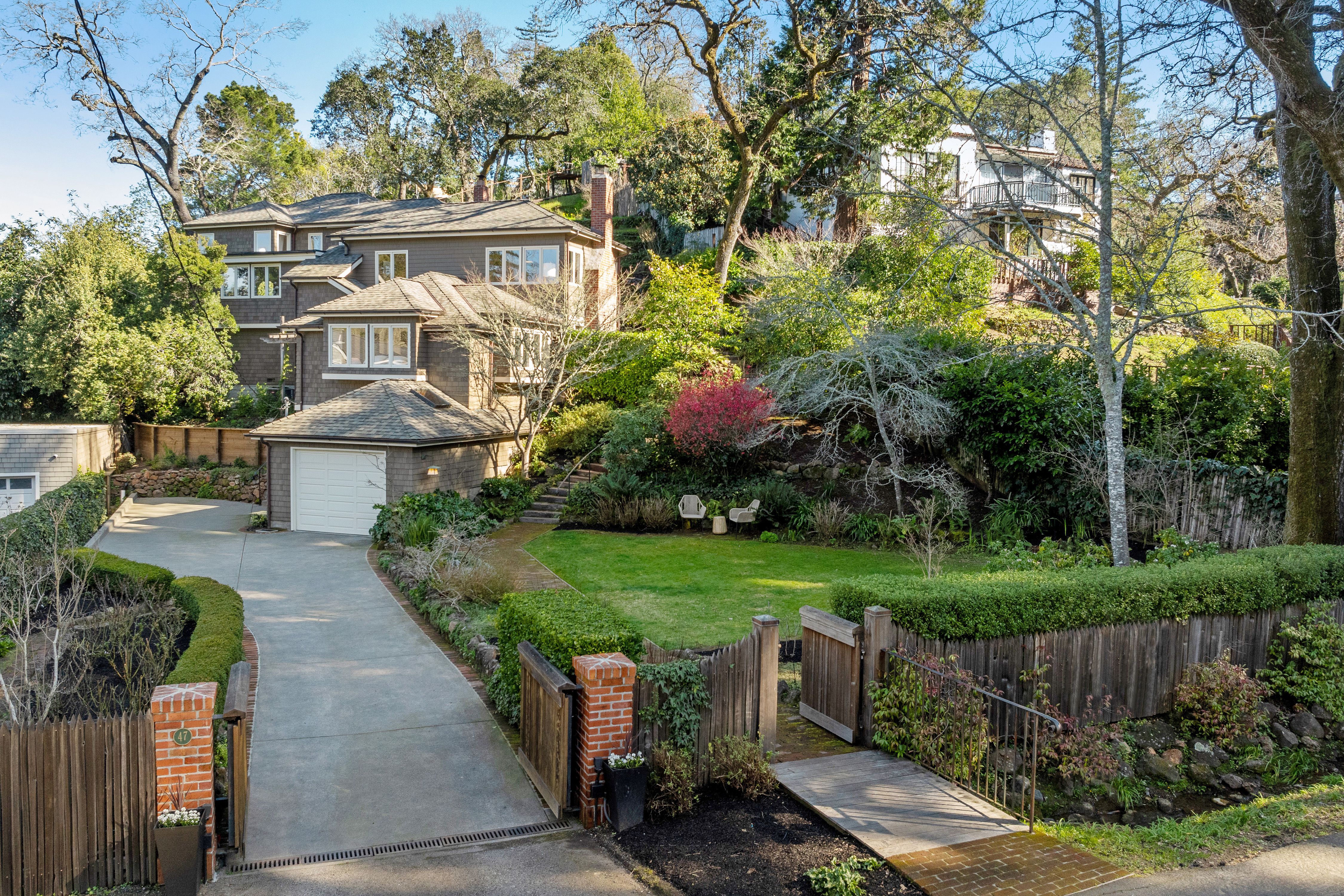 47 Willow Avenue 