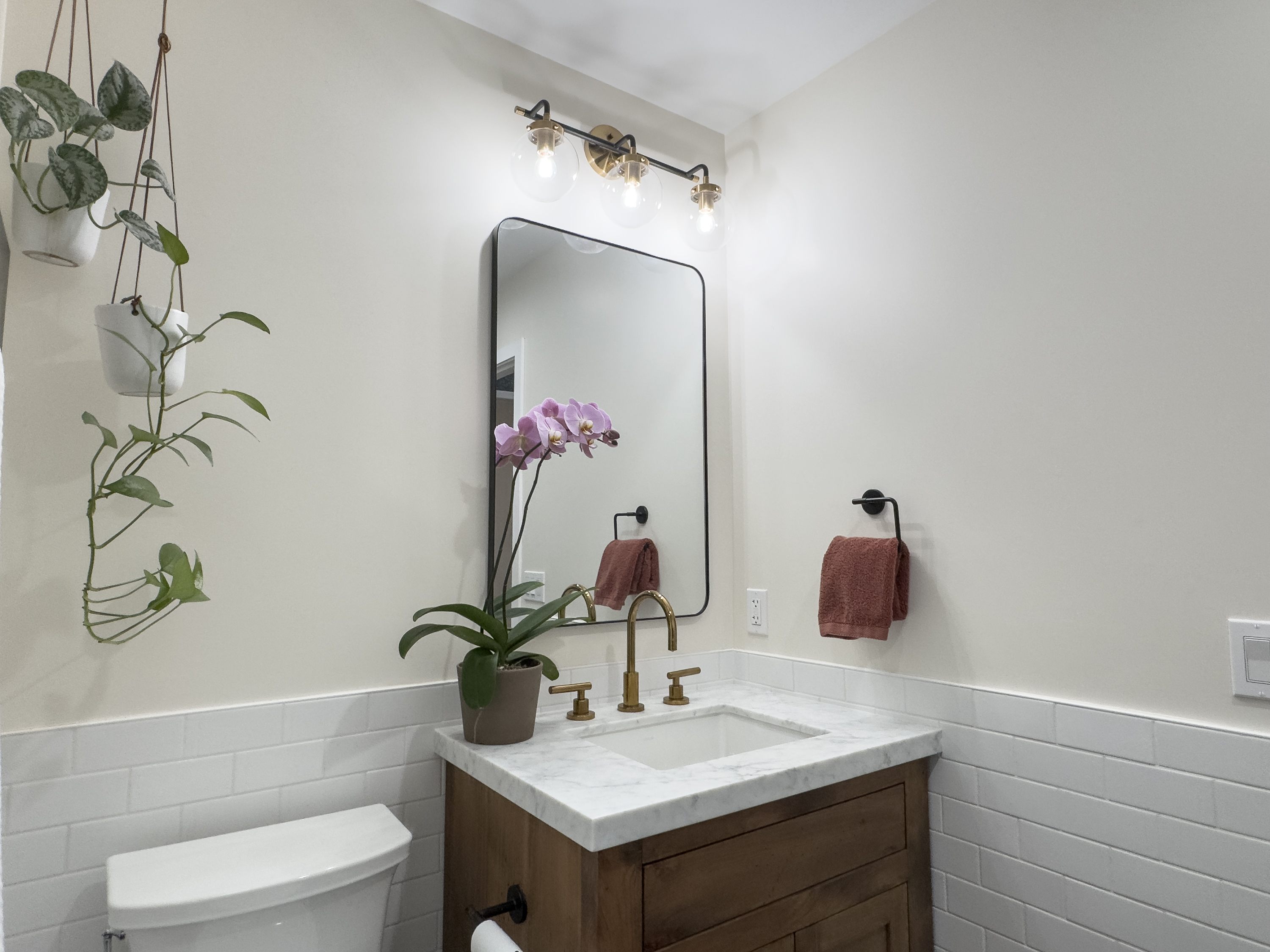 896 Los Robles Drive