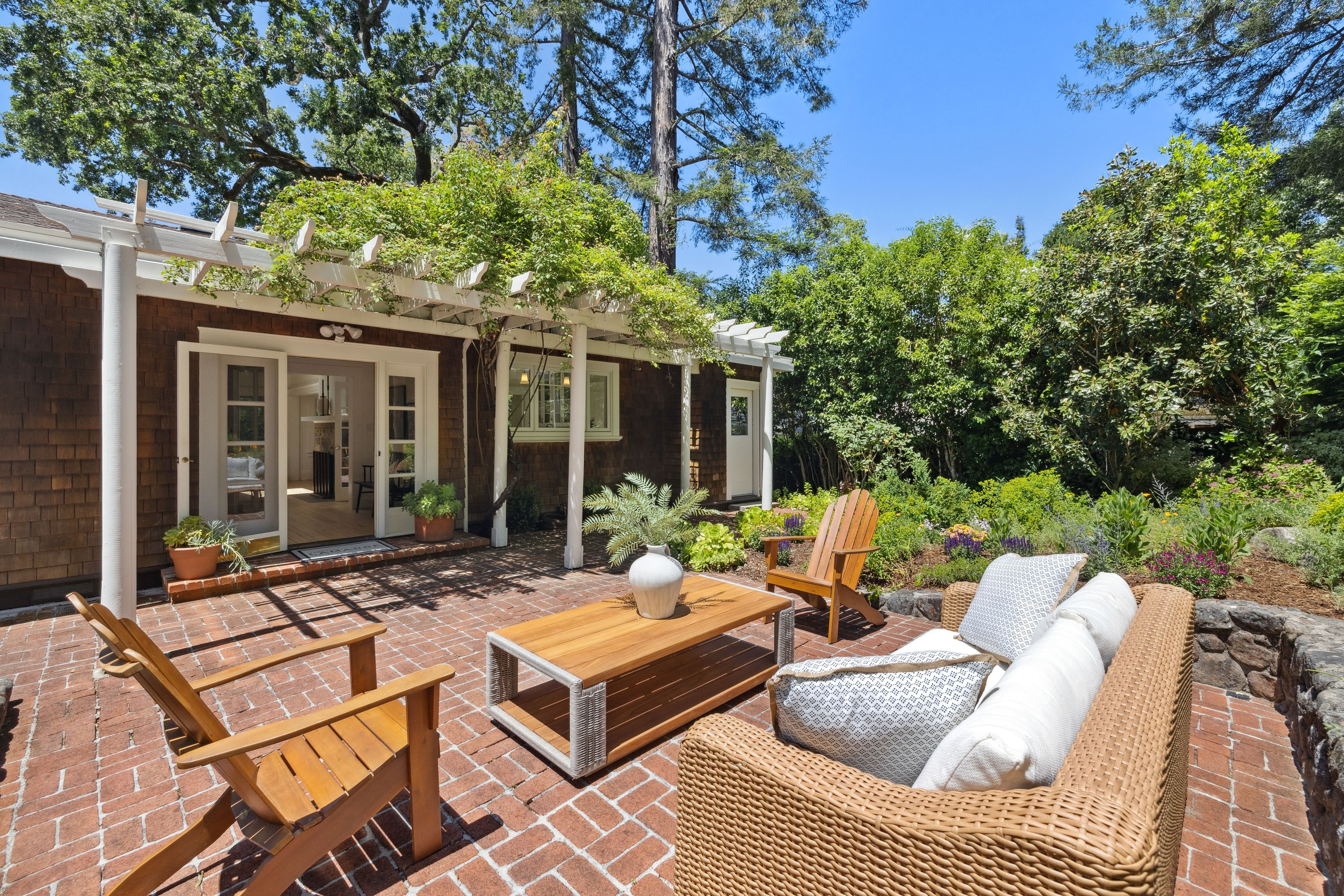 25 Winship Avenue 