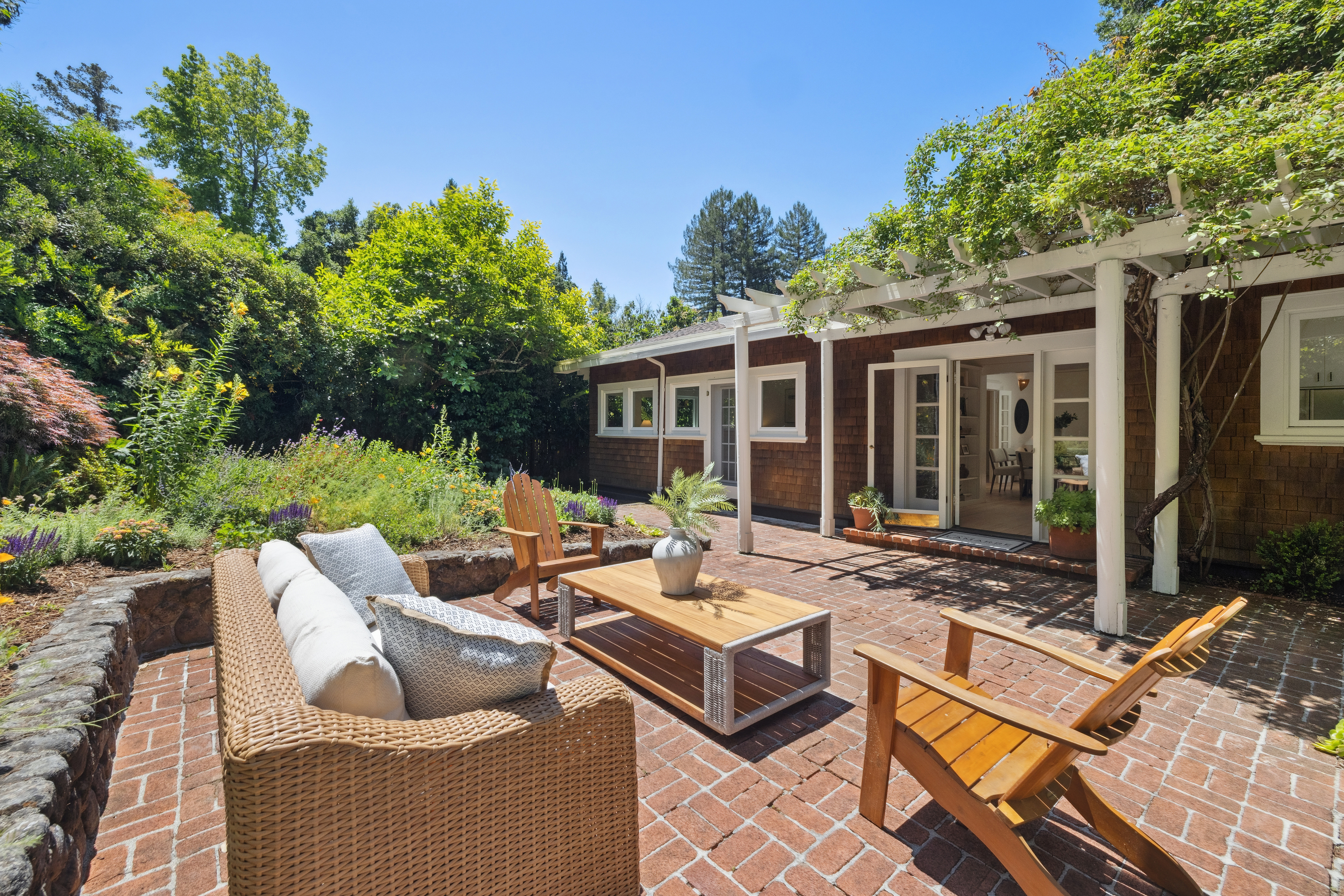 25 Winship Avenue 