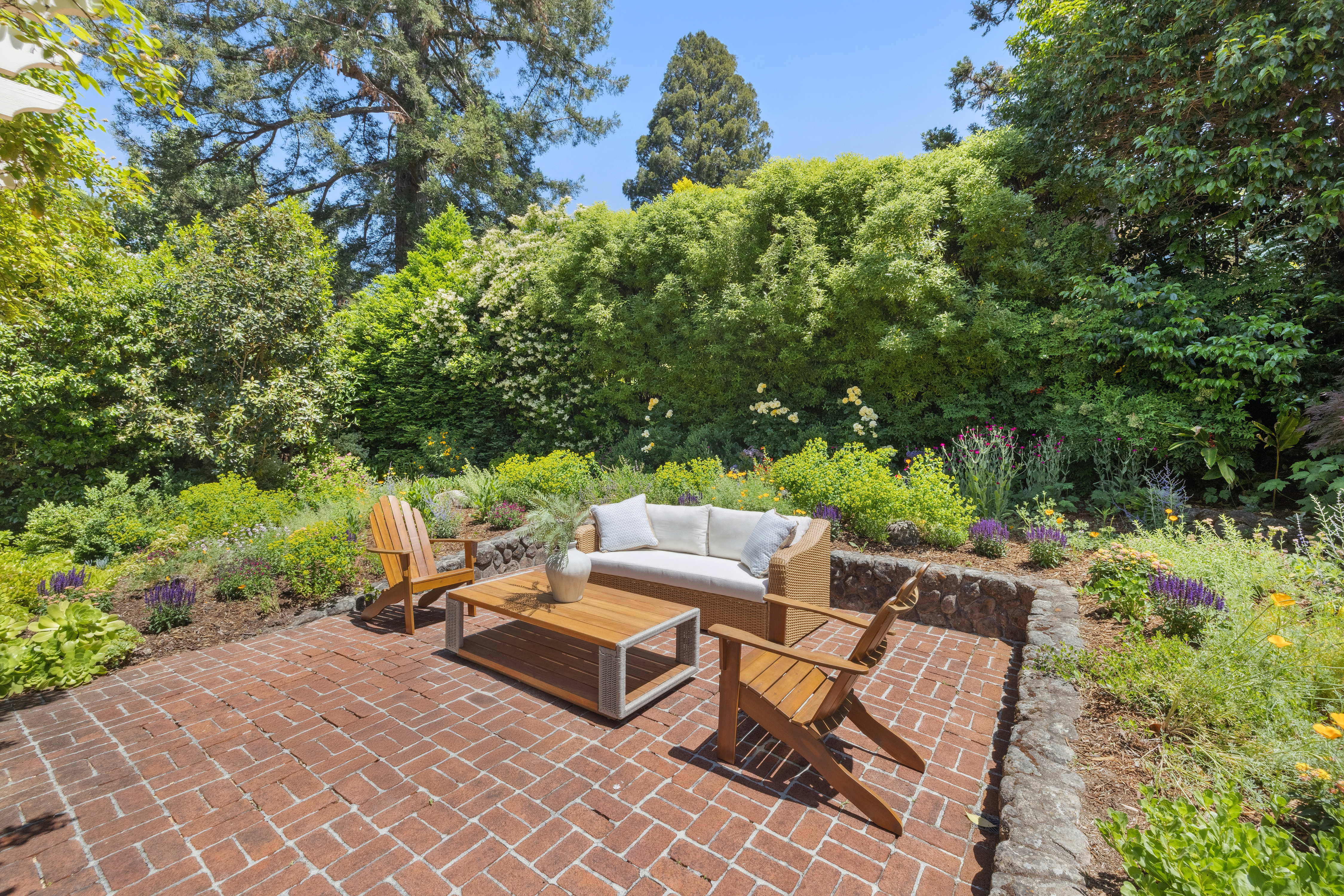 25 Winship Avenue 