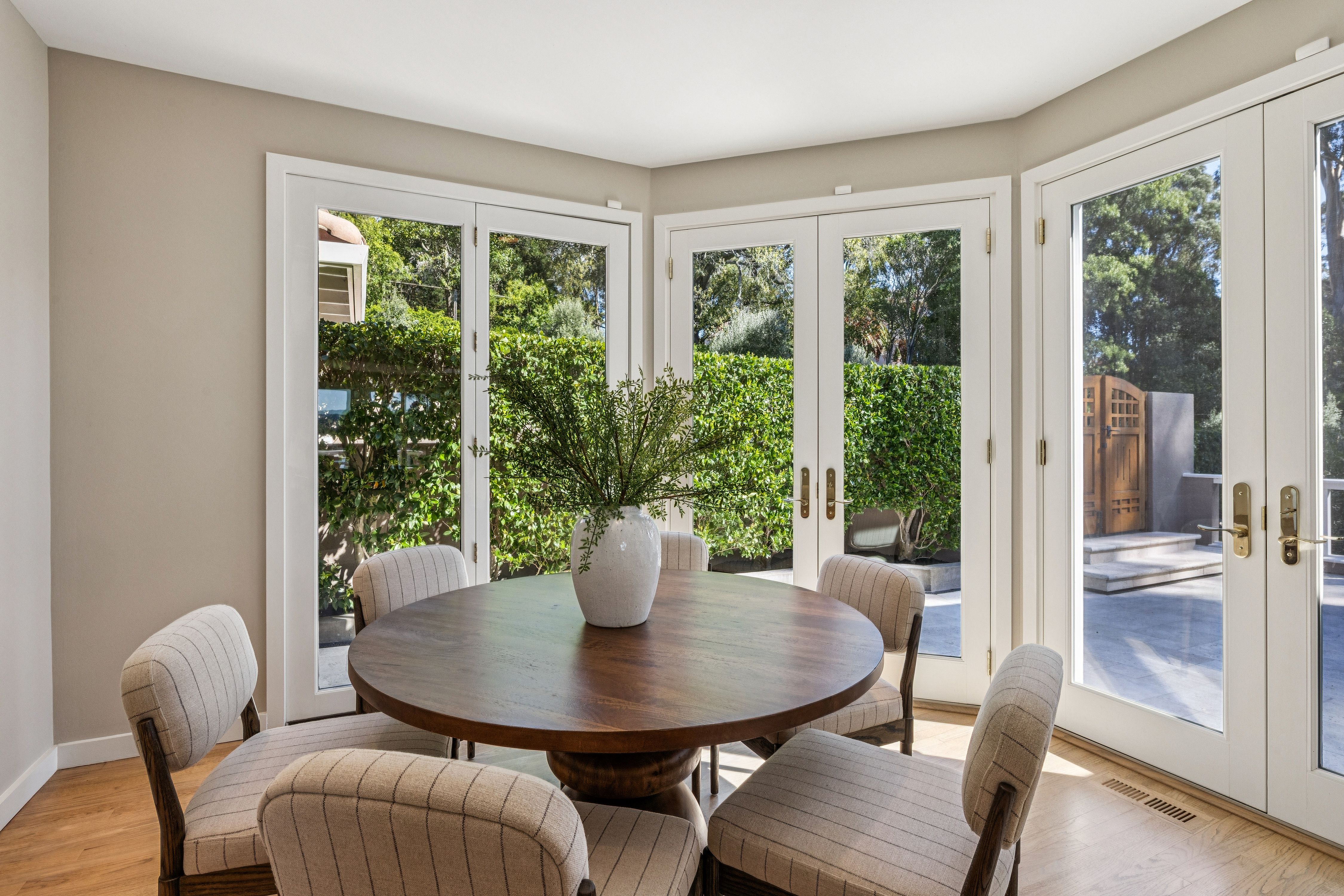 99 Deer Park Avenue 