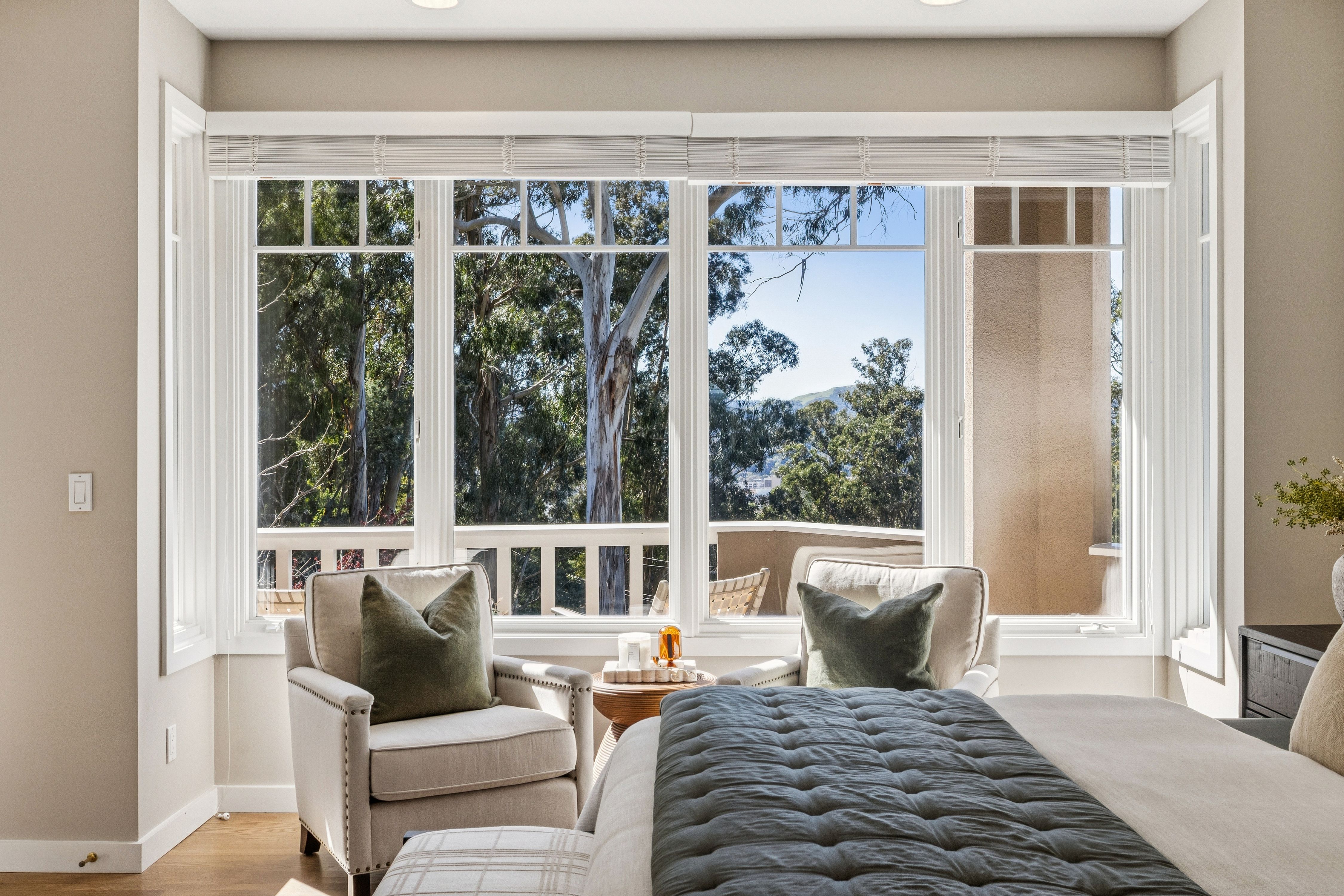 99 Deer Park Avenue 