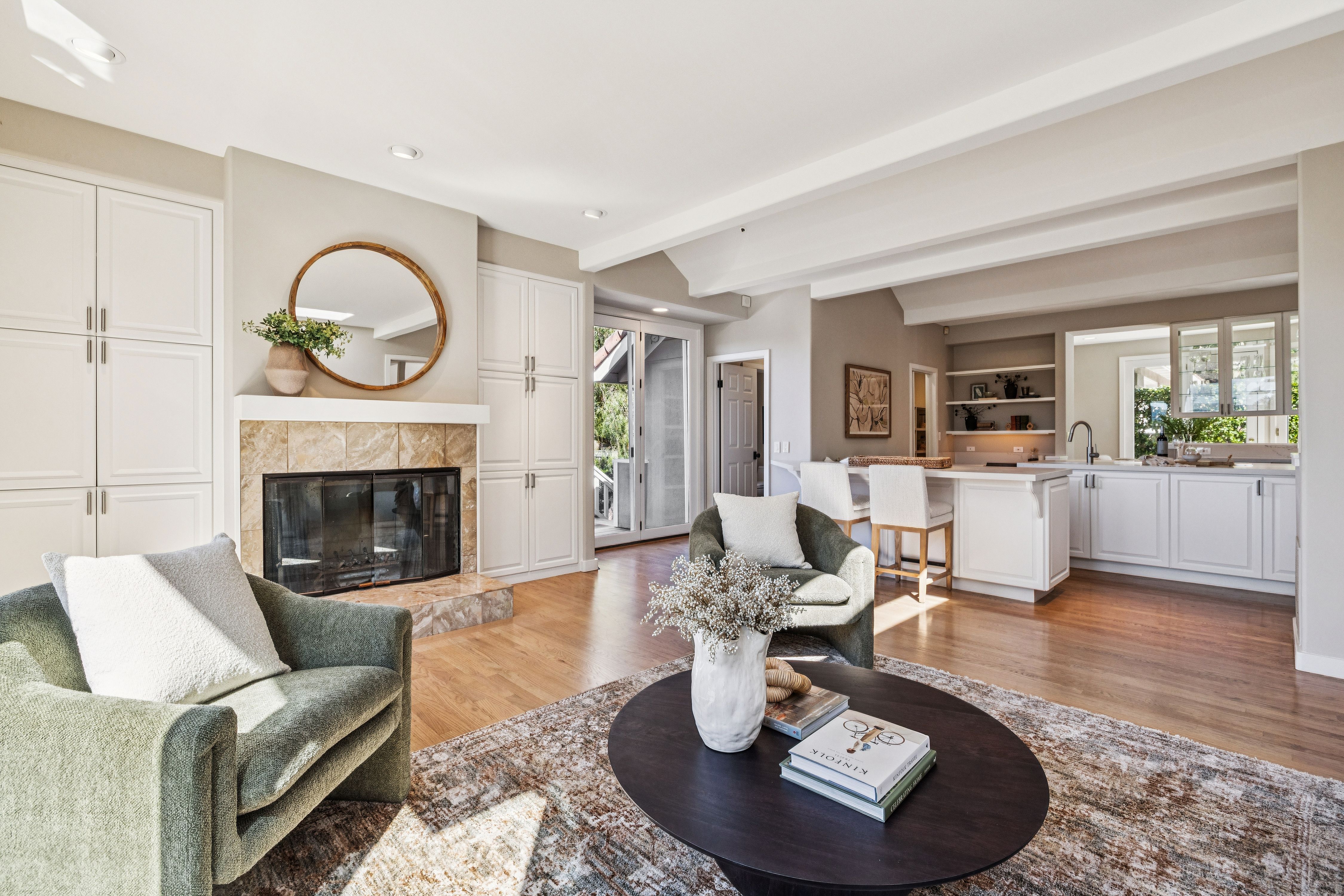 99 Deer Park Avenue 