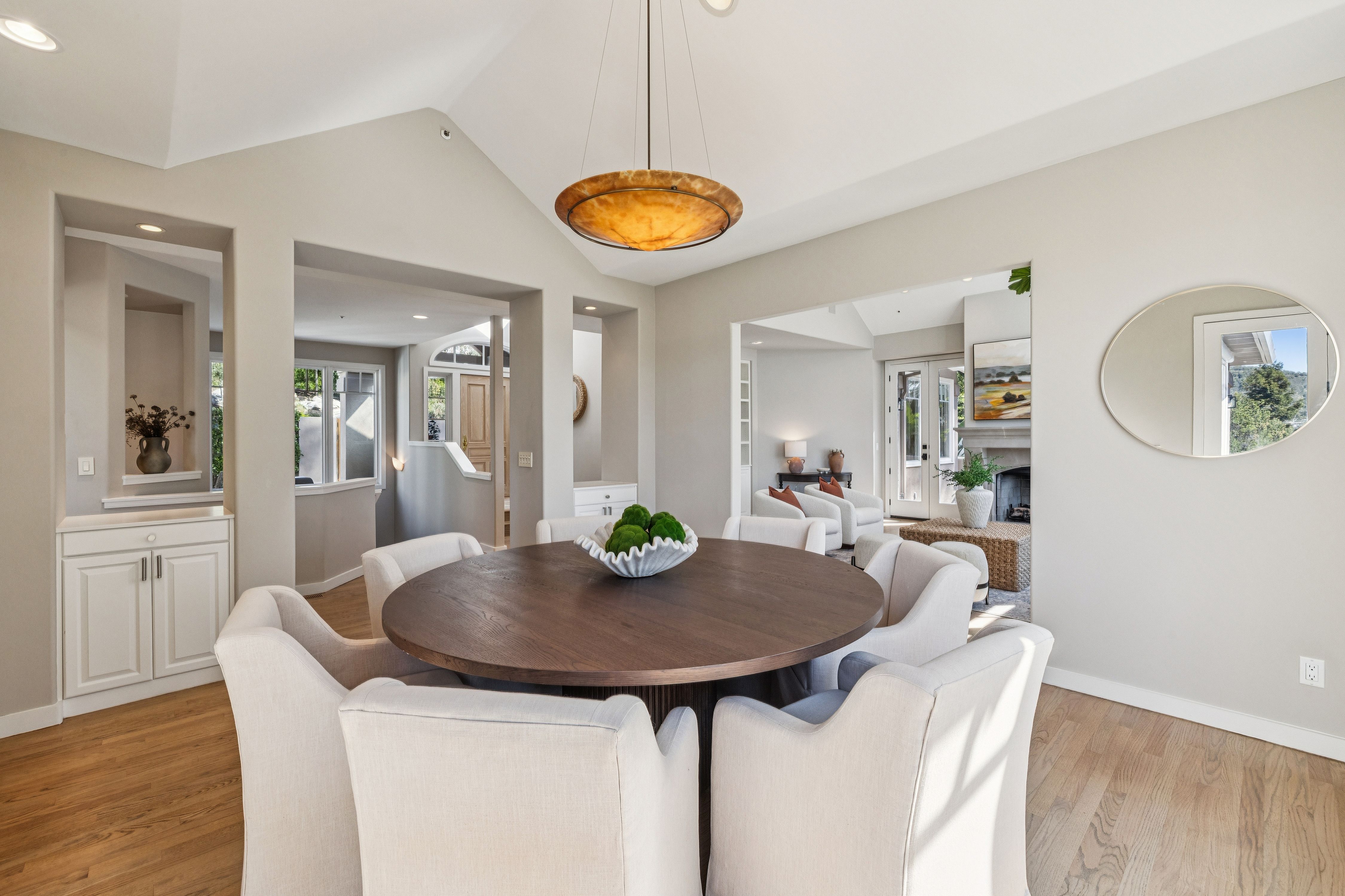 99 Deer Park Avenue 