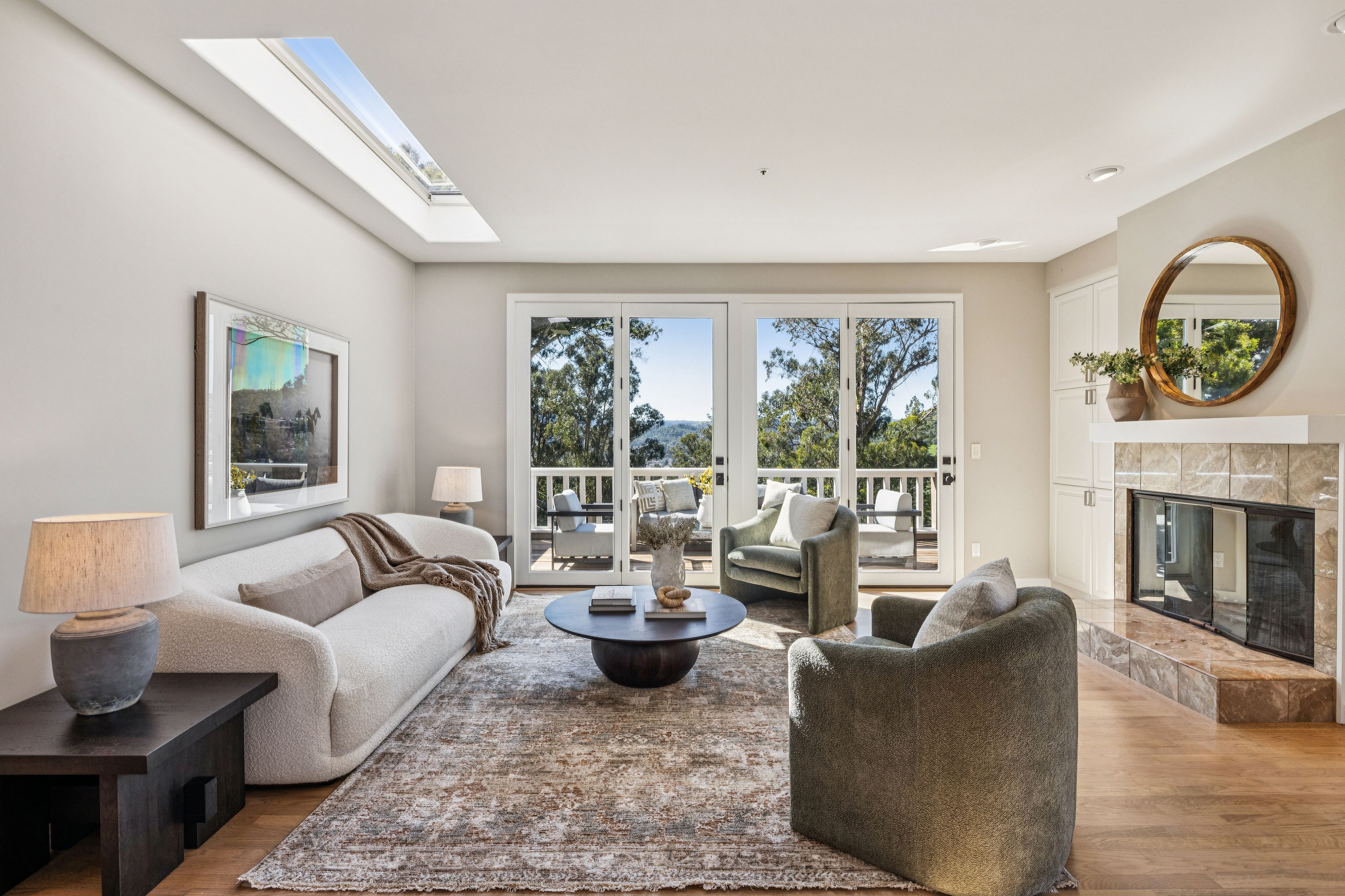 99 Deer Park Avenue 