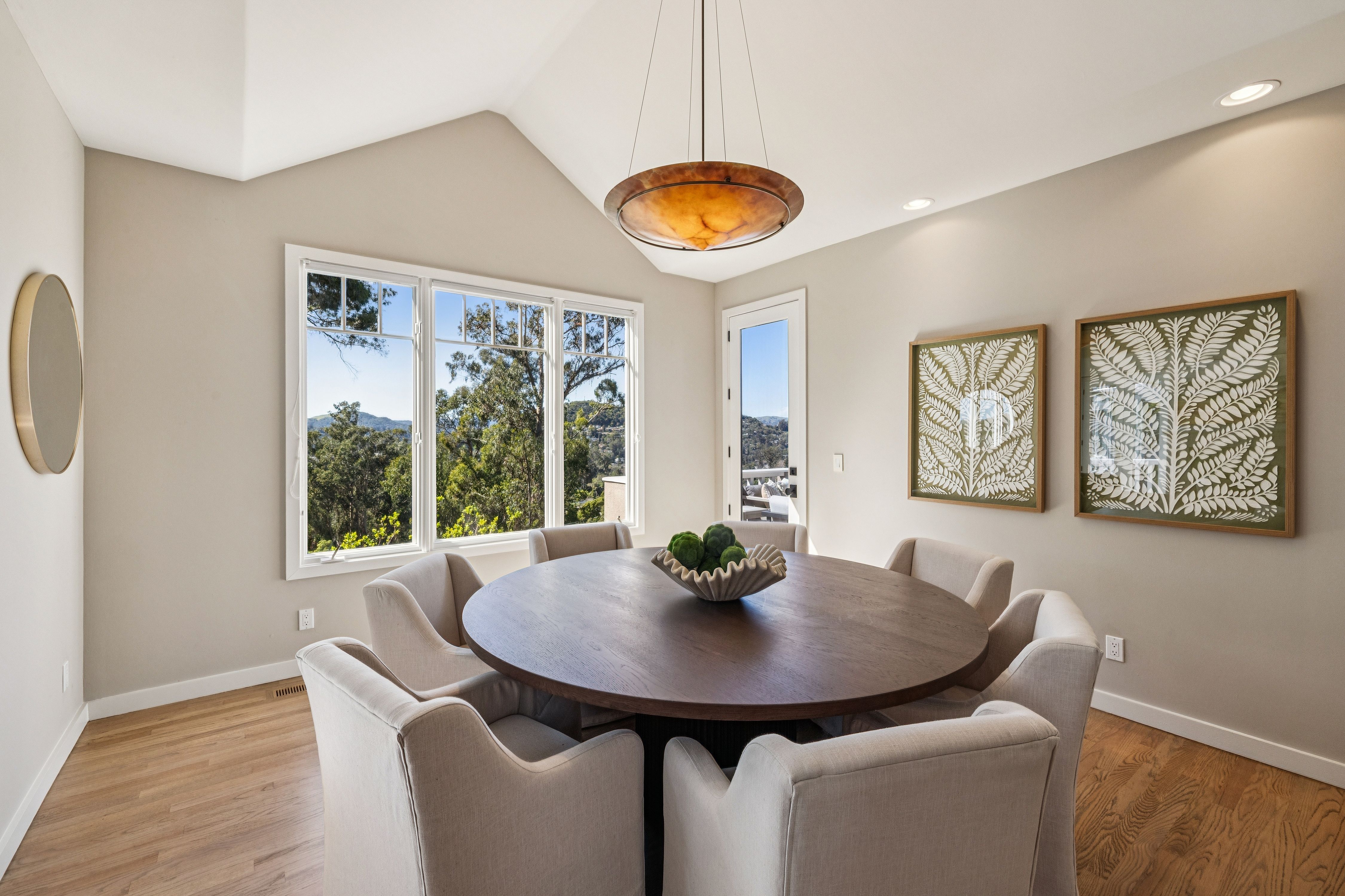99 Deer Park Avenue 