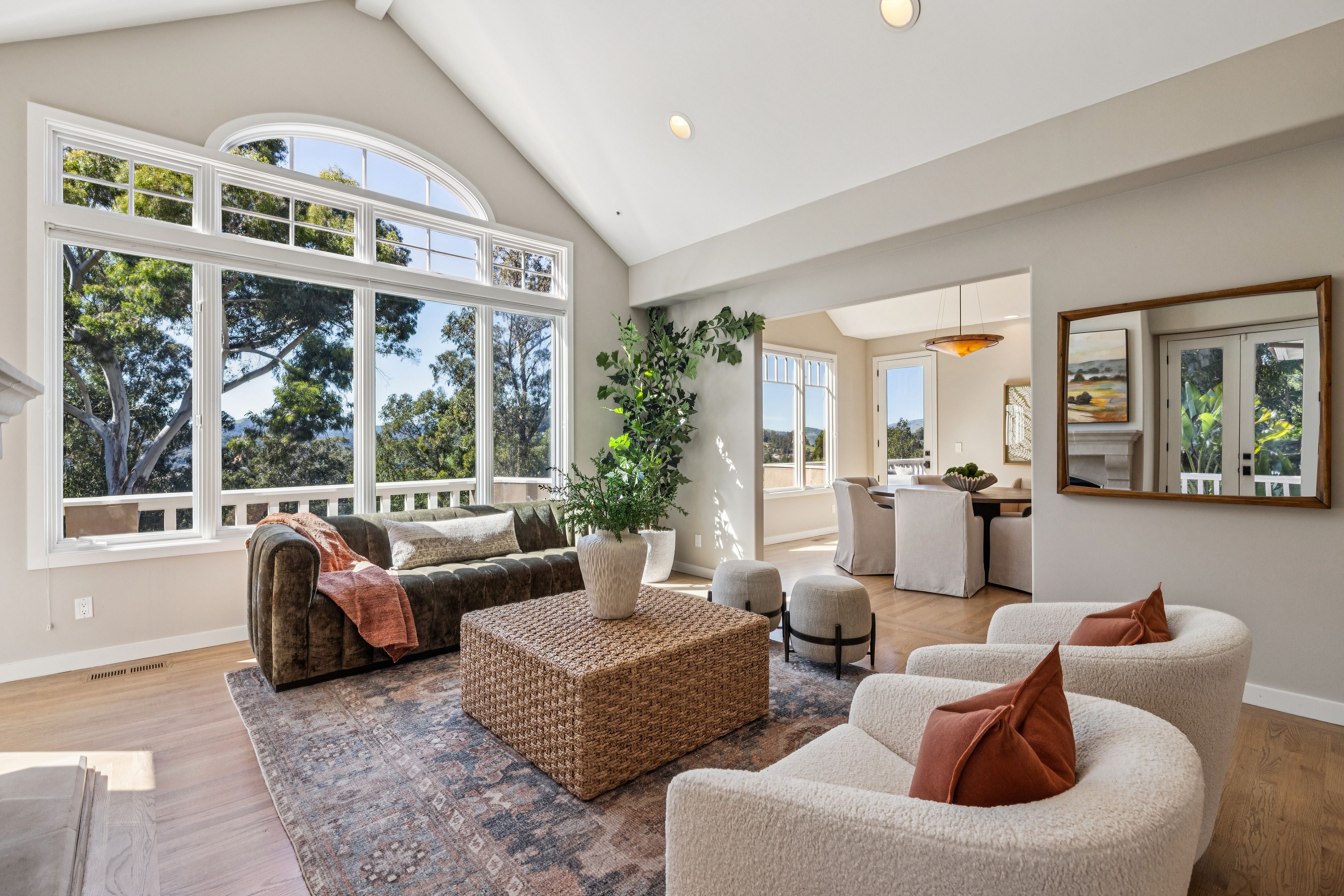 99 Deer Park Avenue 