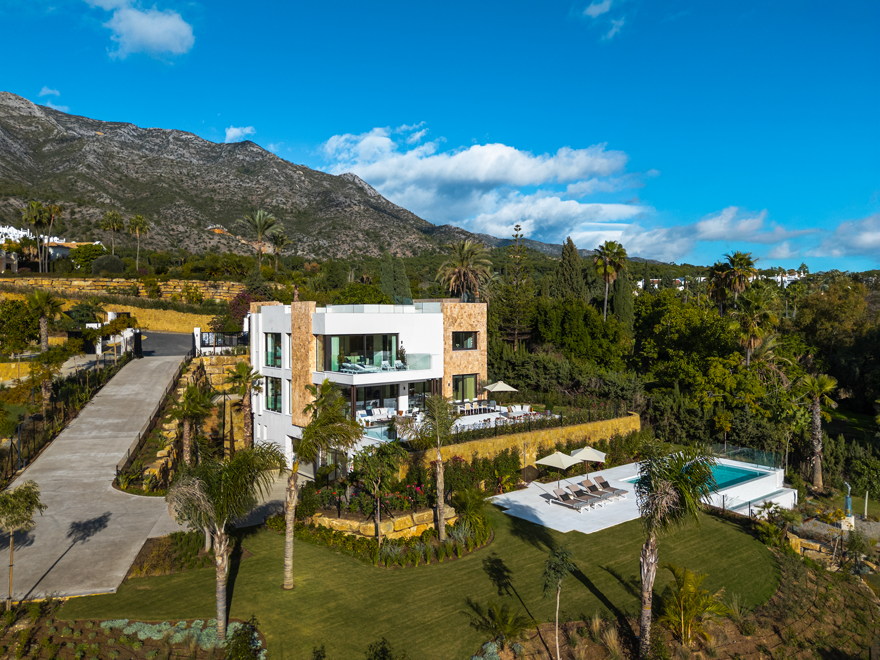 Marbella Hill Club