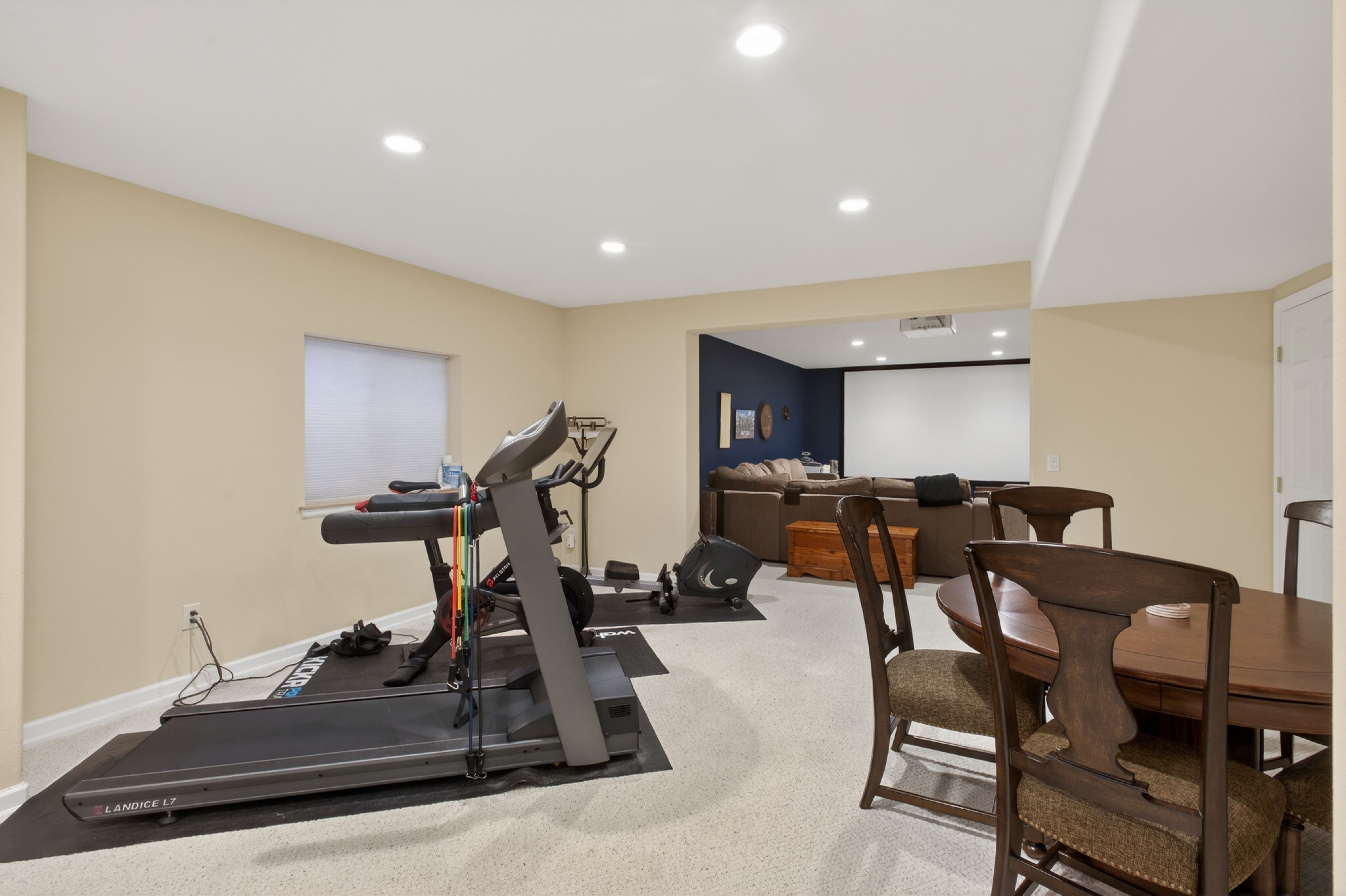 5440 E Mineral Circle