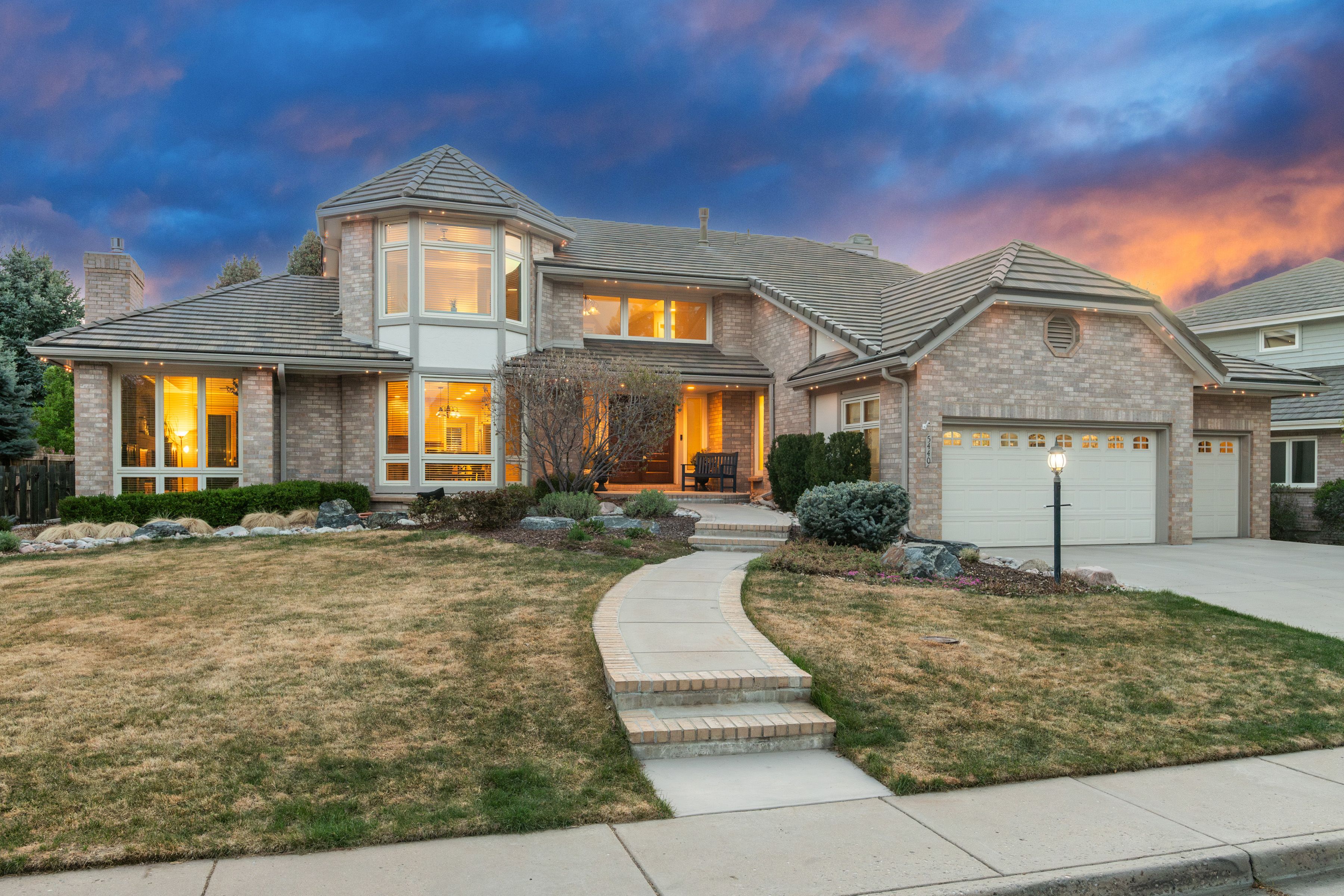 5440 E Mineral Circle