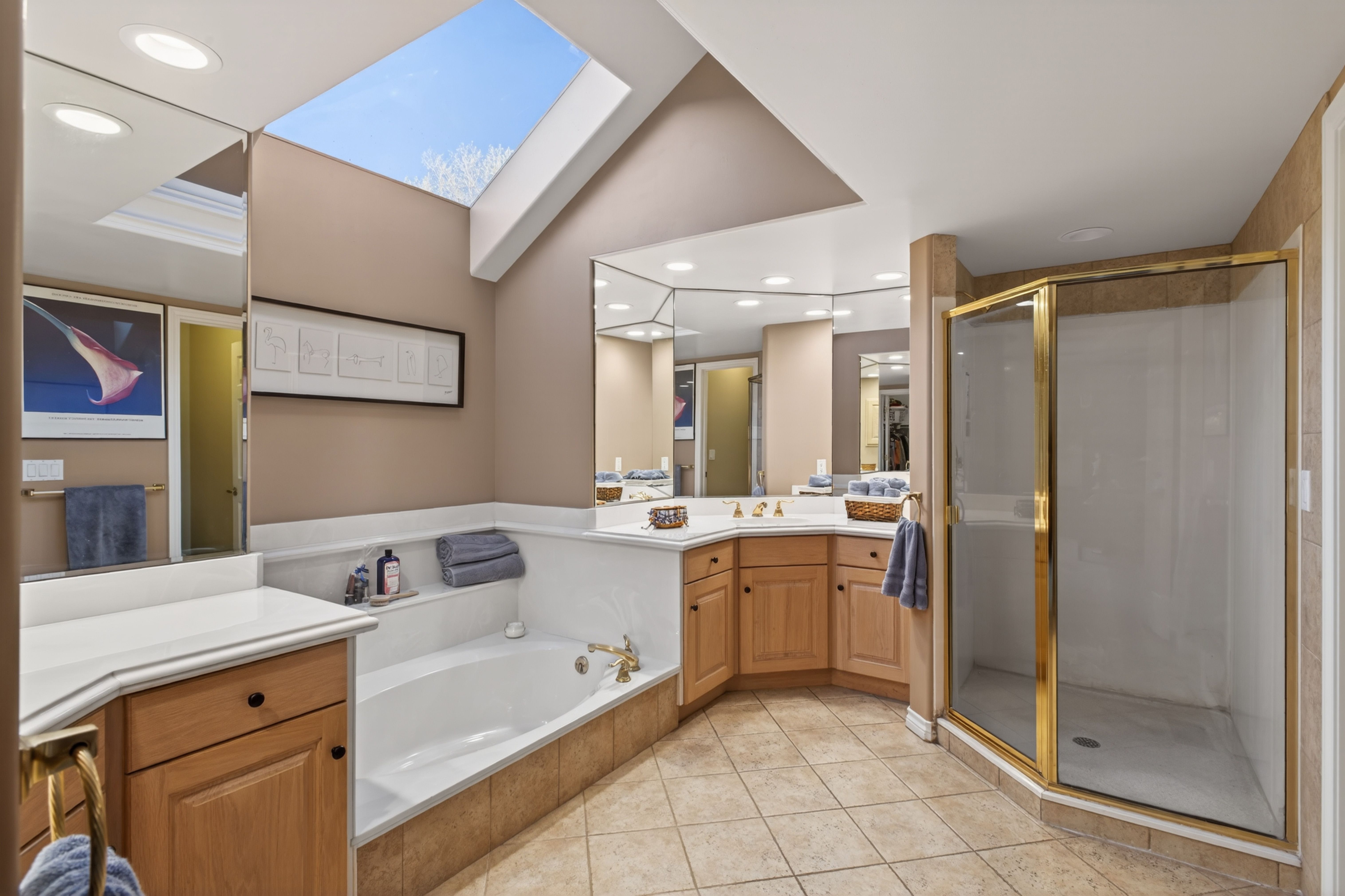 5440 E Mineral Circle