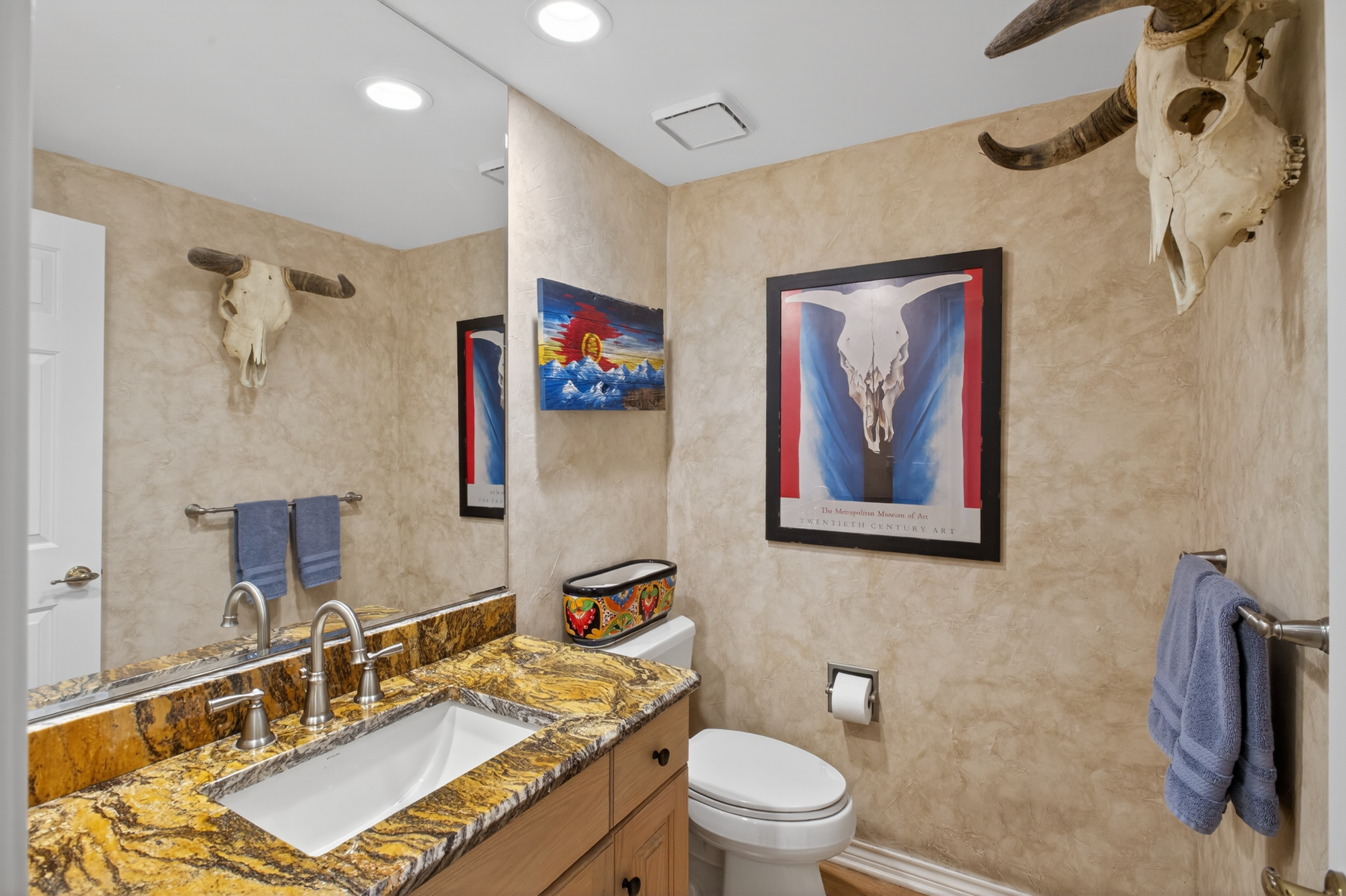 5440 E Mineral Circle