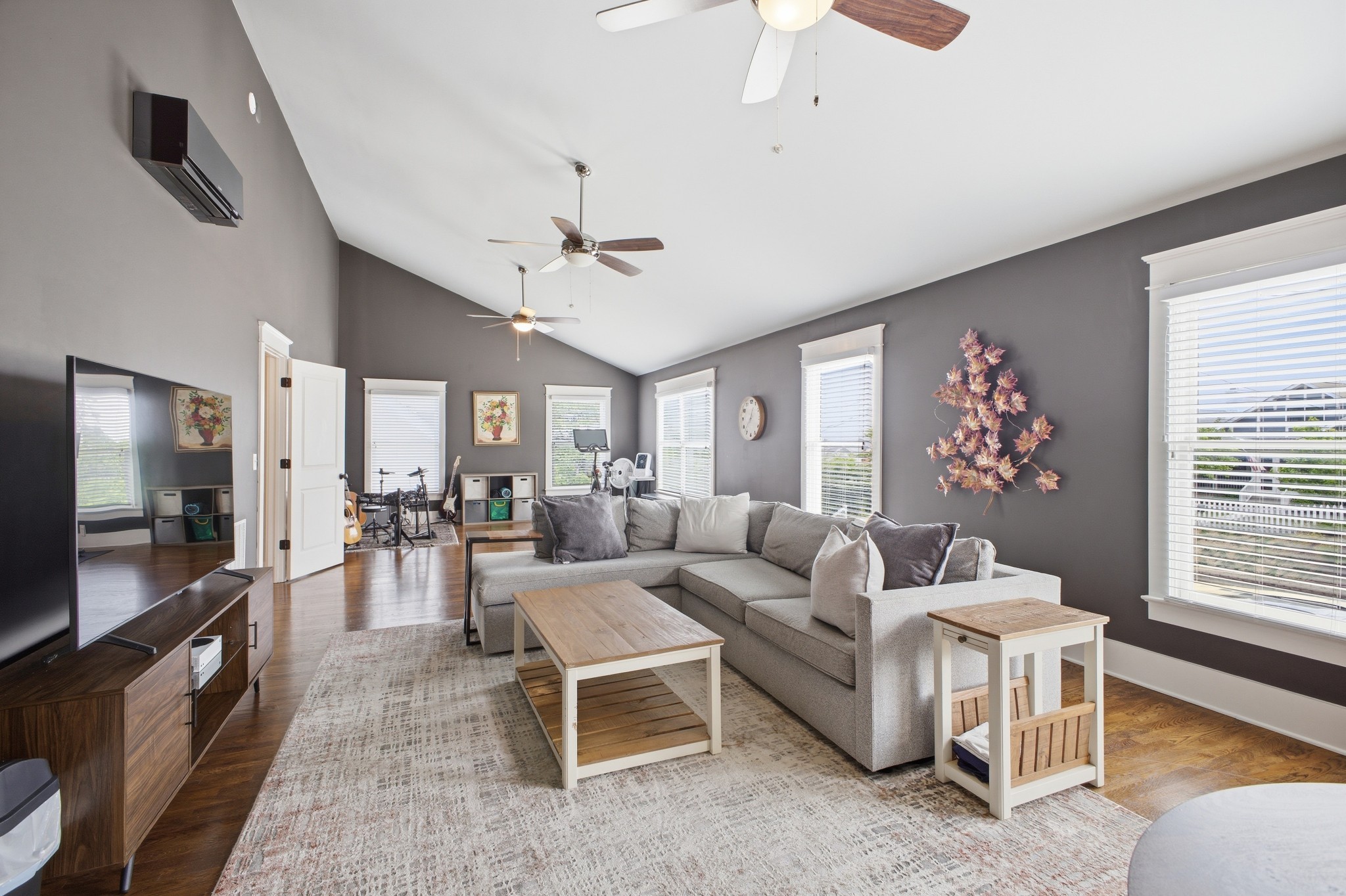 1102 Caldwell Avenue 