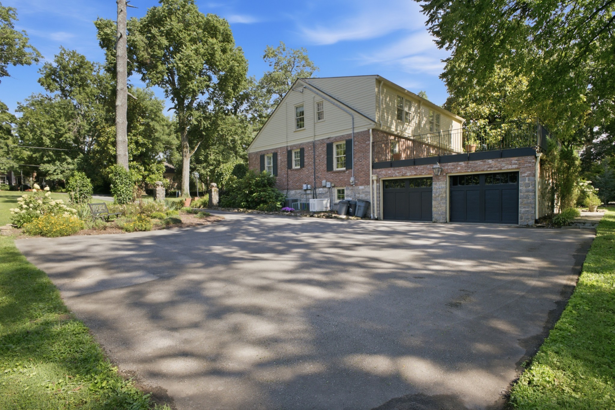 419 Lynnwood Boulevard 
