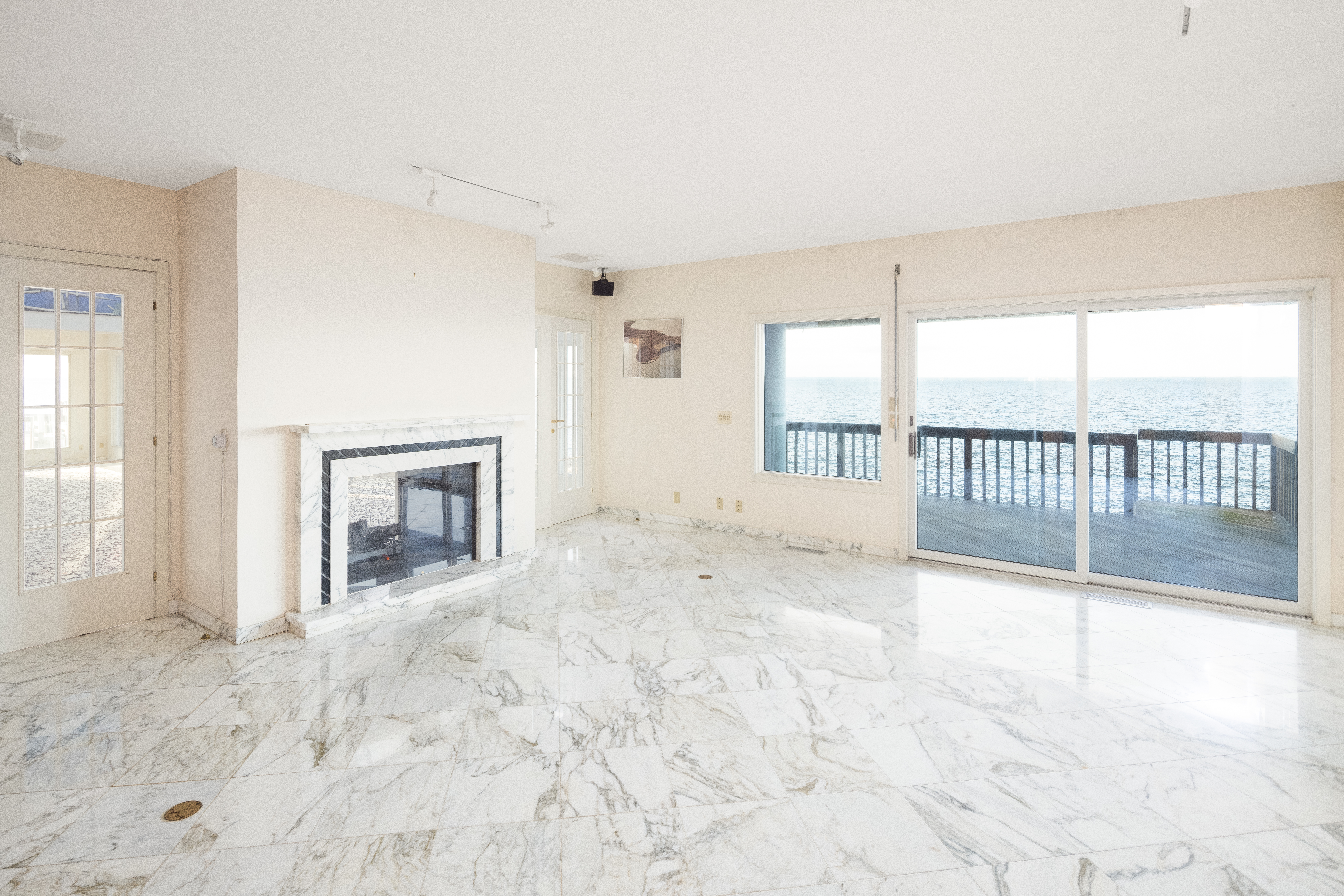 105A Centre Island Road