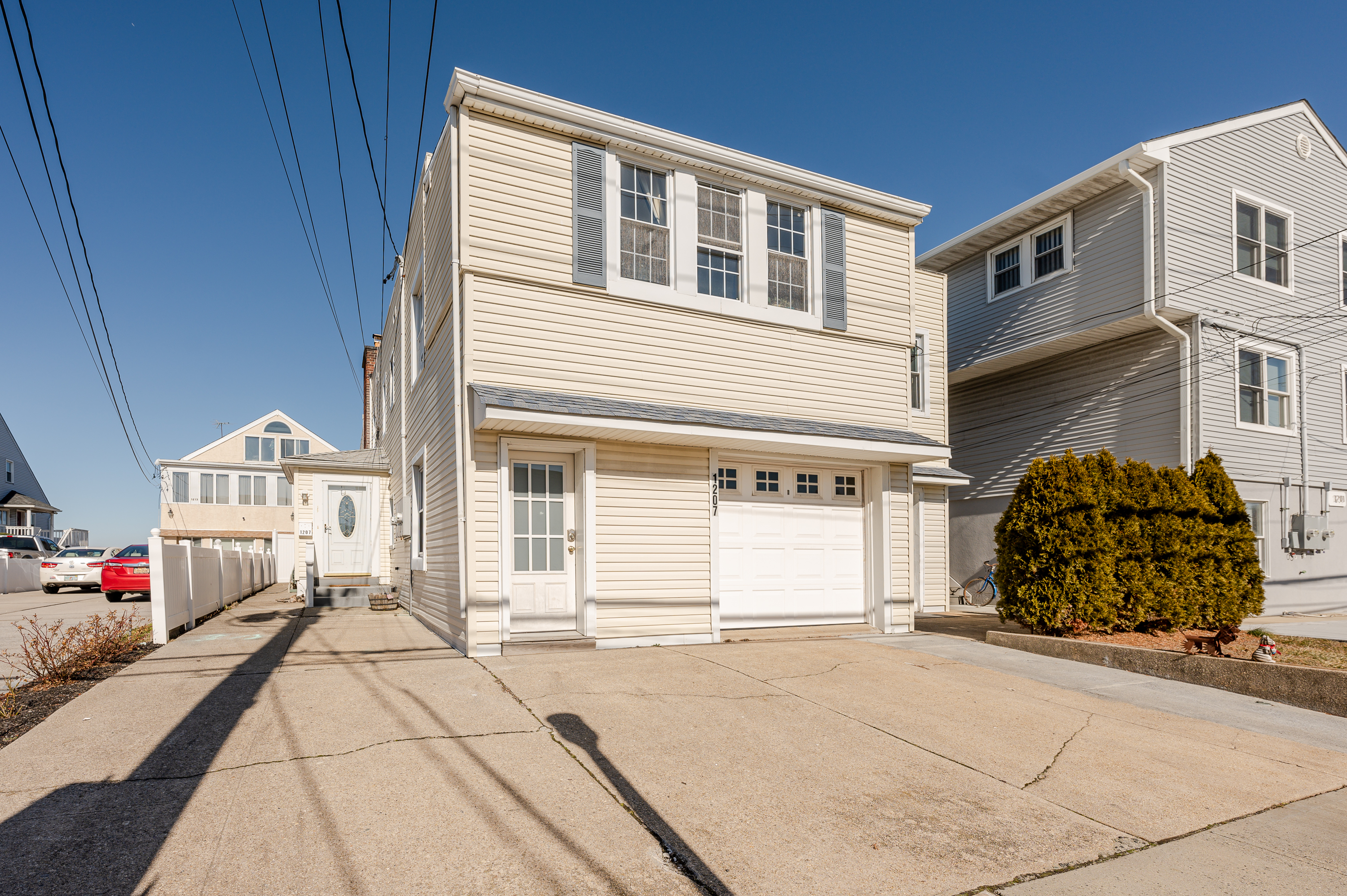 1207 W Park Avenue
