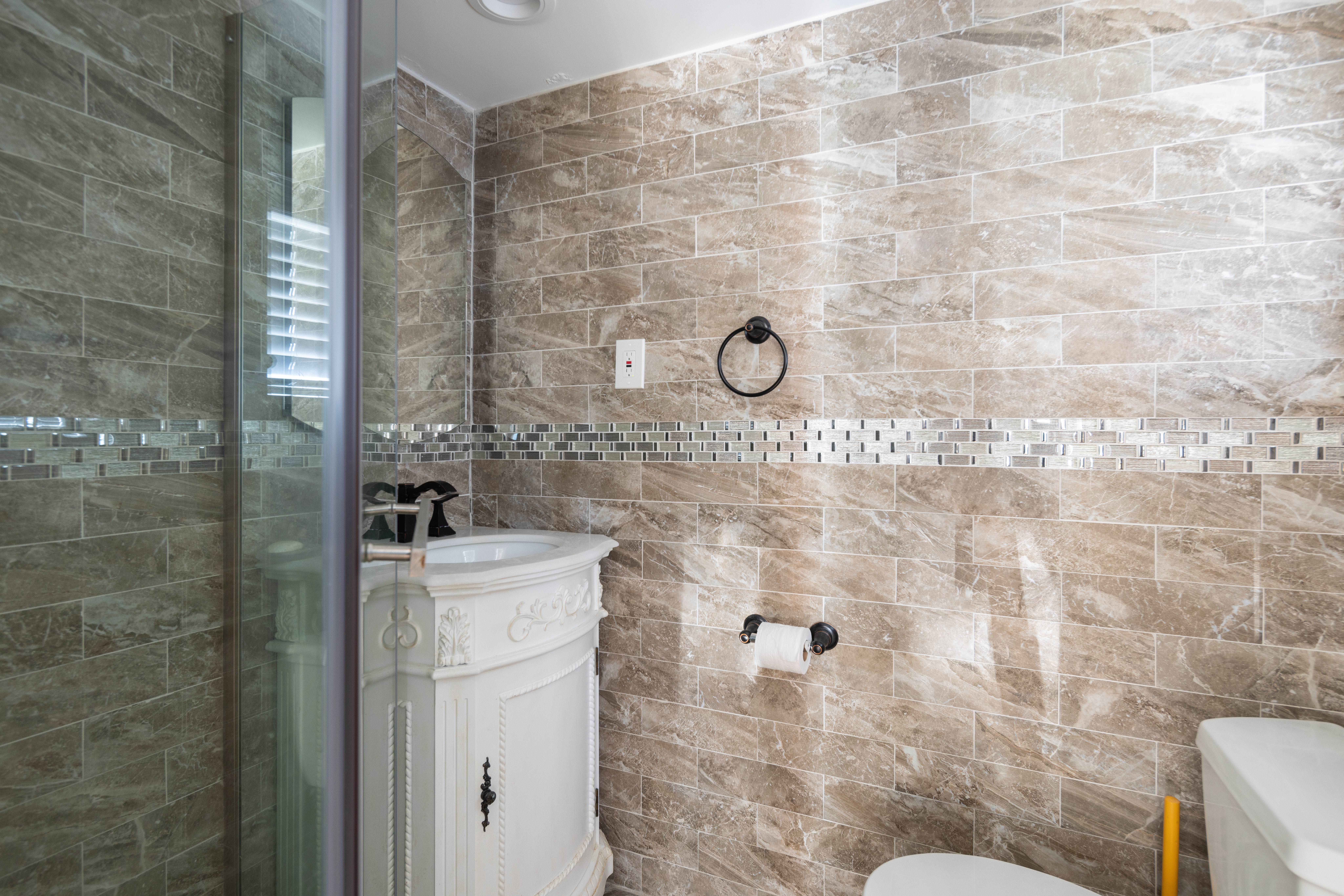 657 Kildare Crescent