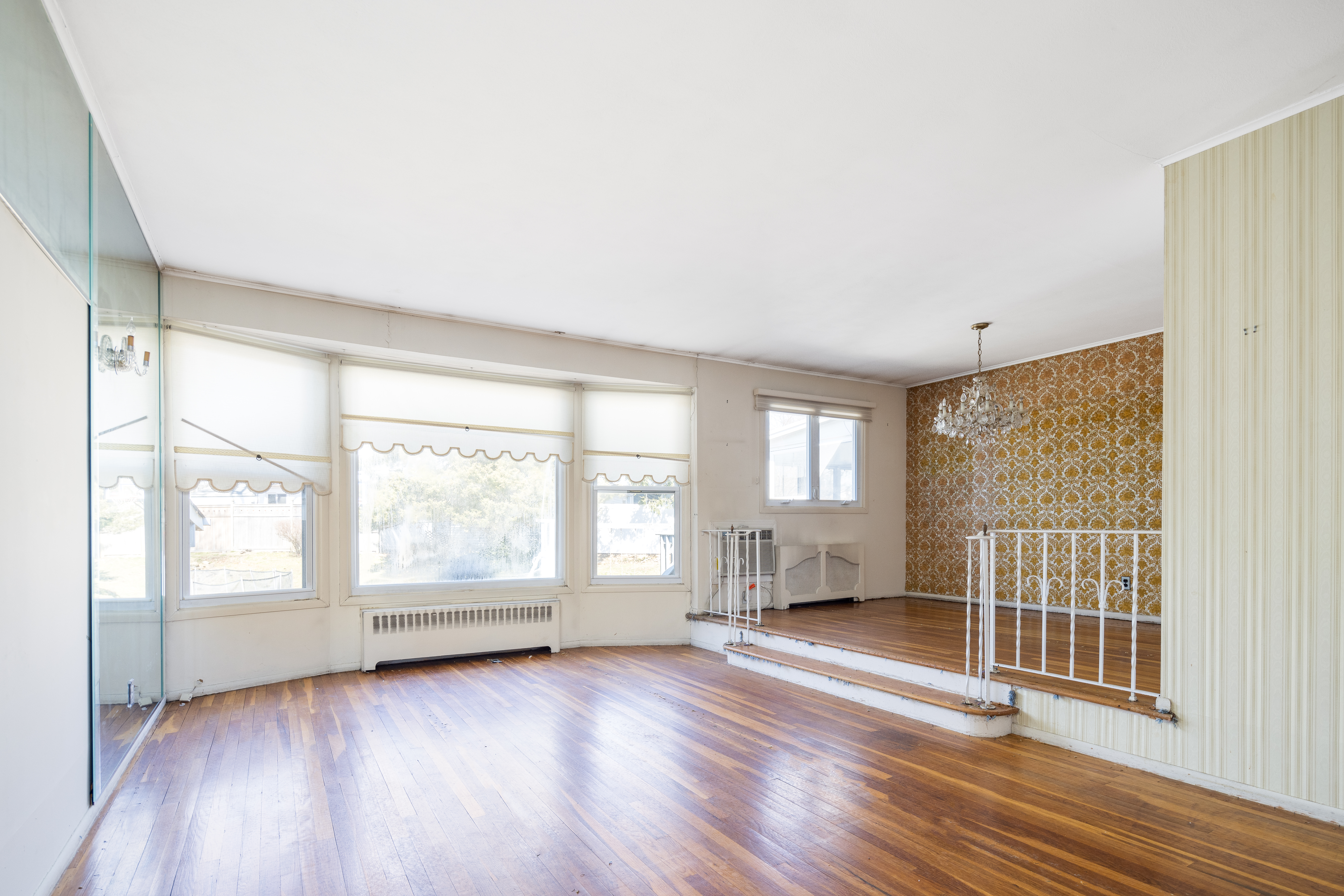 657 Kildare Crescent