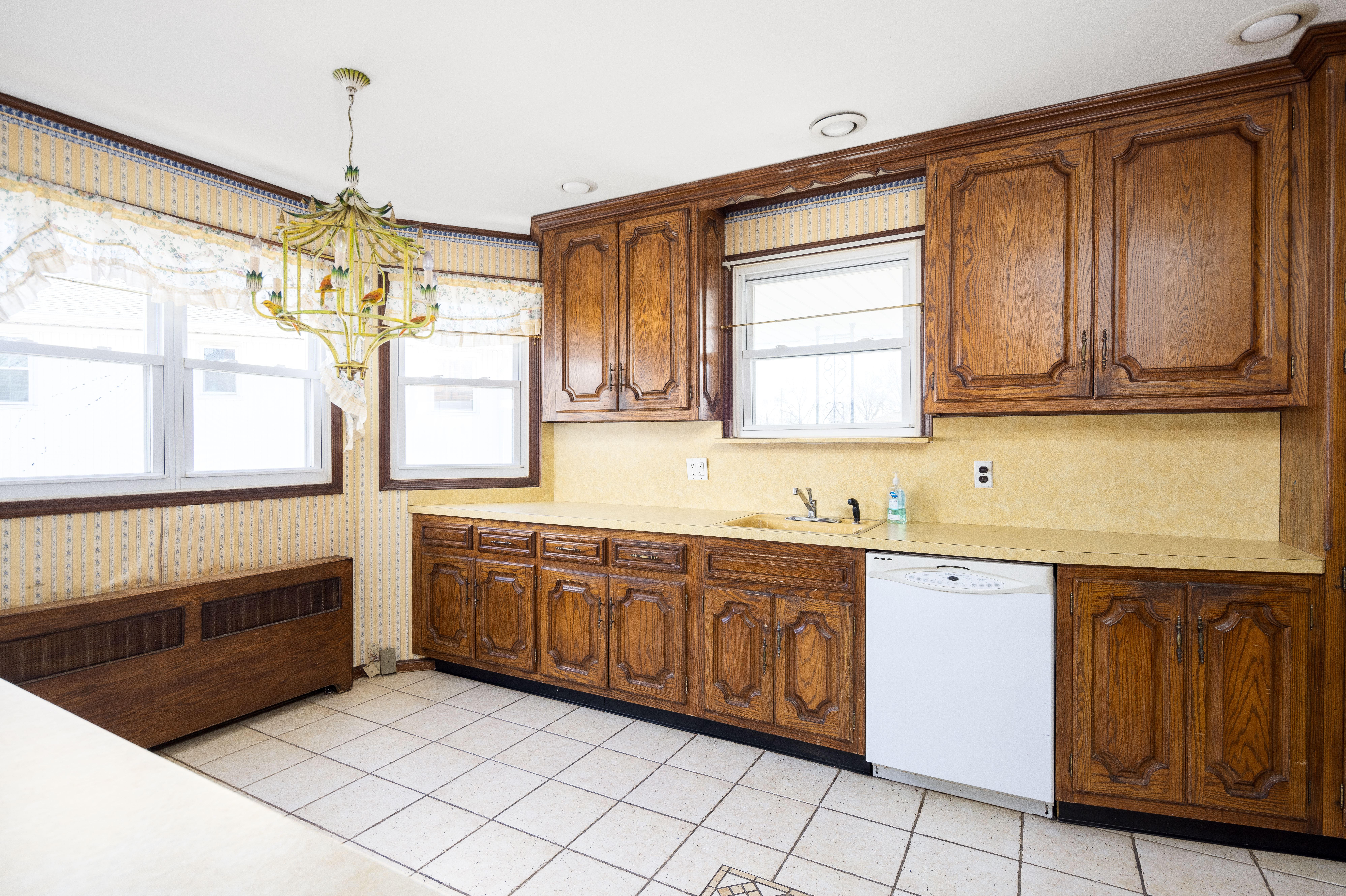 657 Kildare Crescent