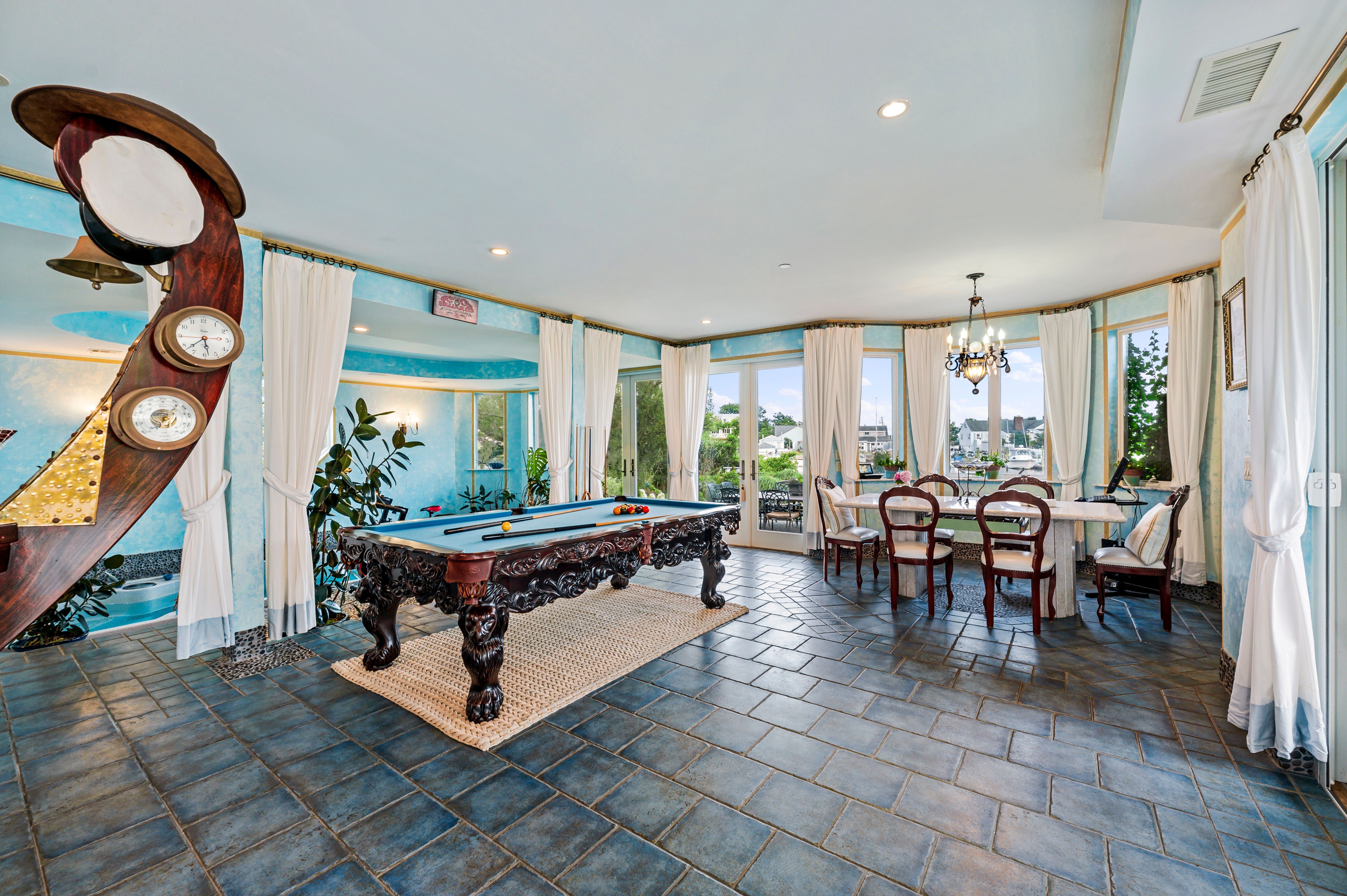 55 Thixton Drive 