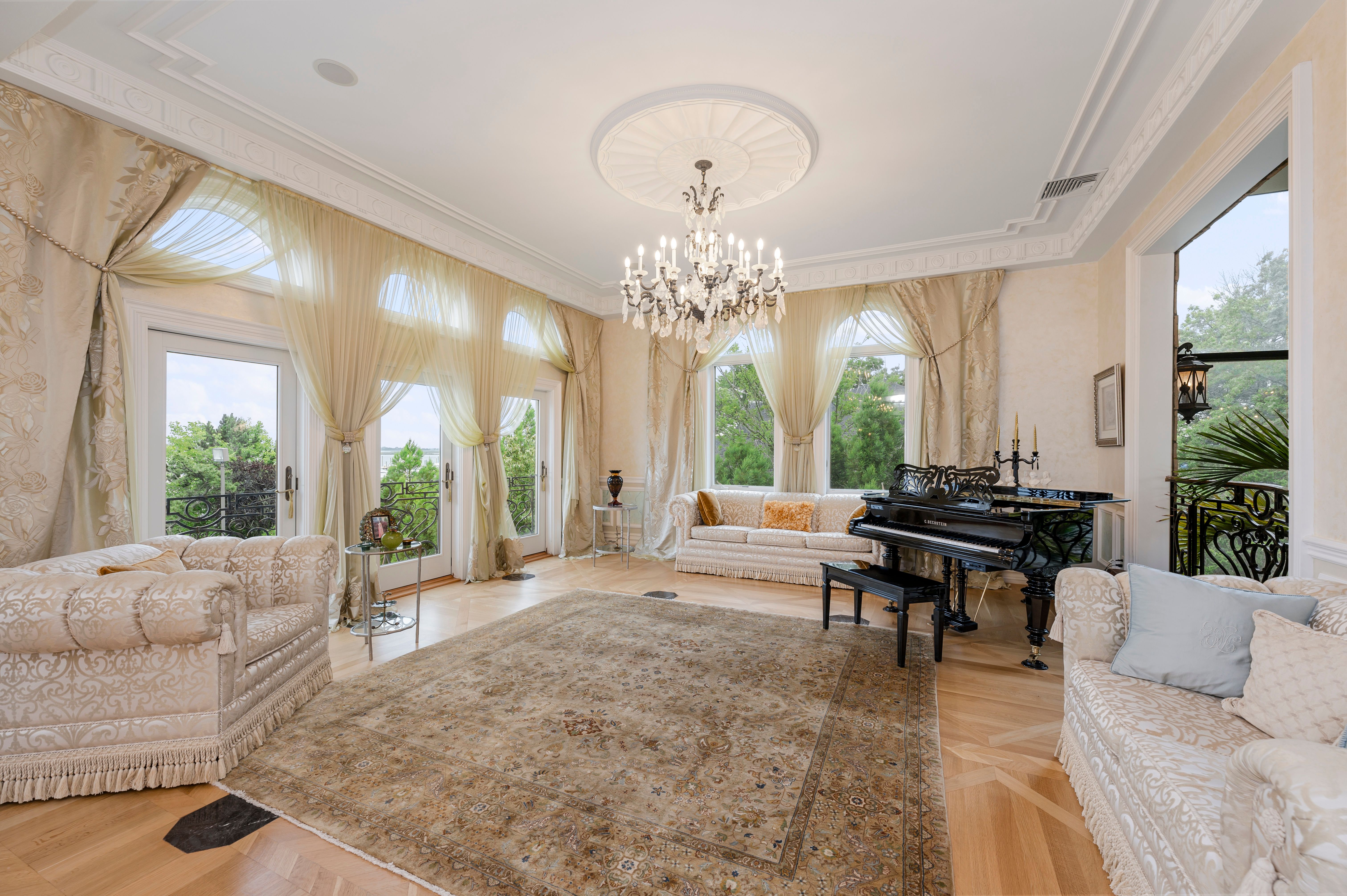 55 Thixton Drive 