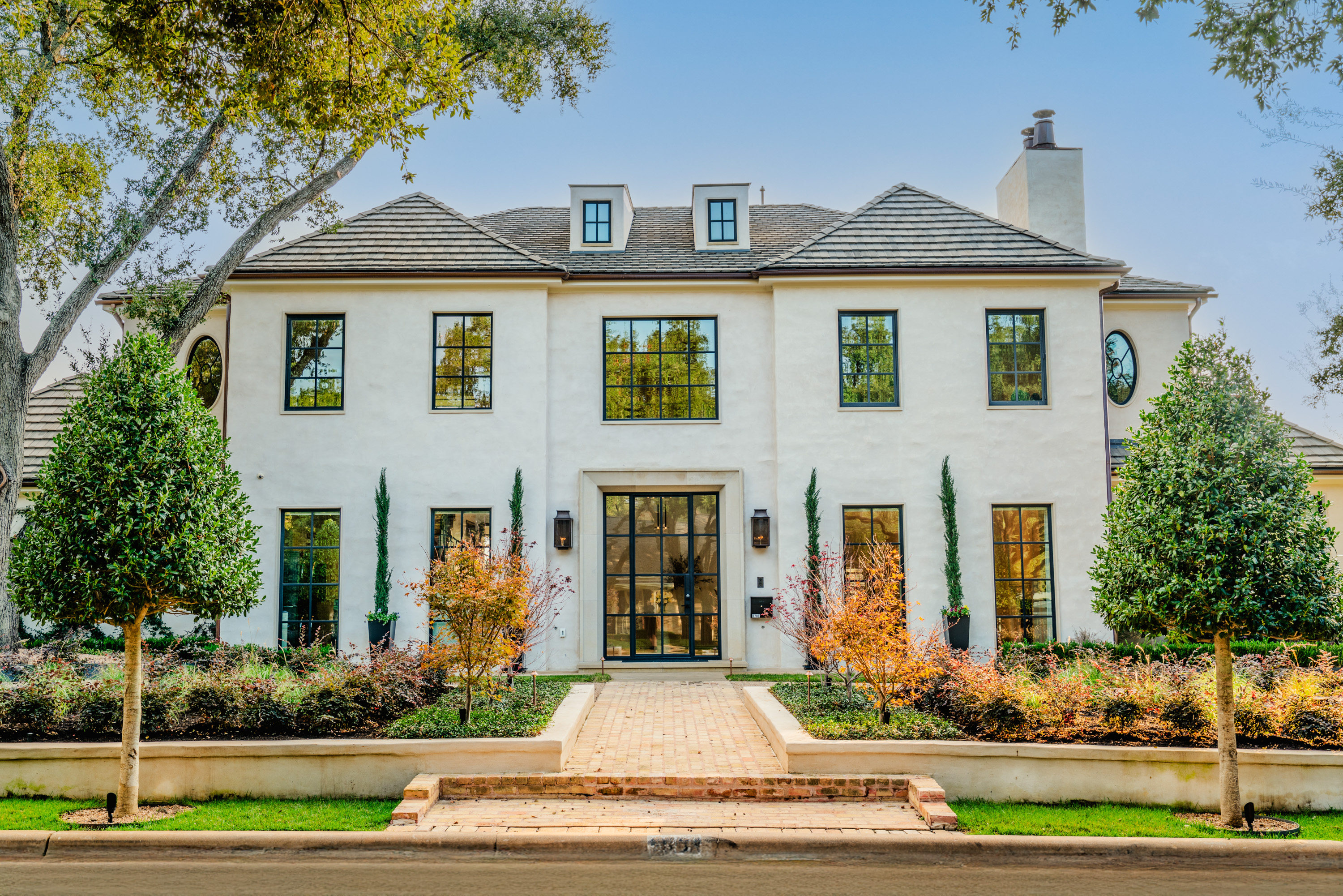 3701 Eastledge Drive 