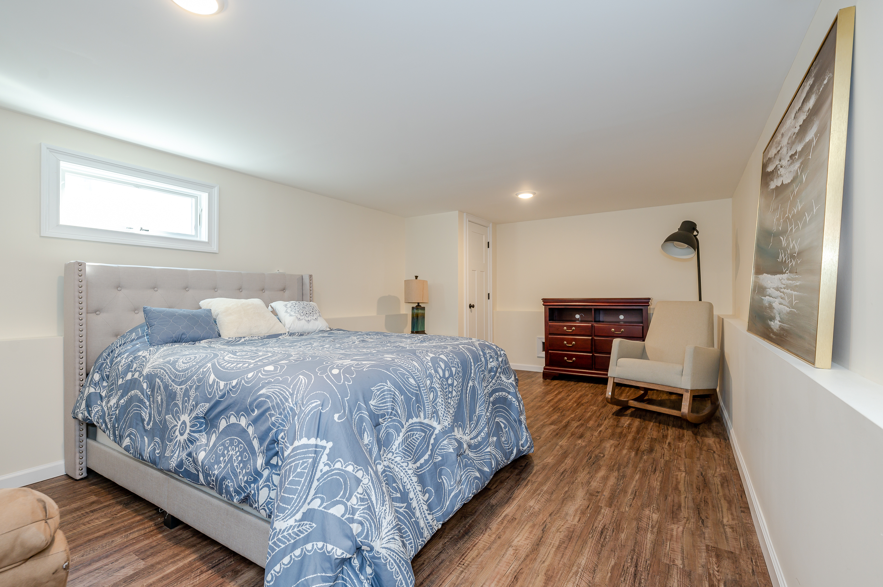 4259 Broadway