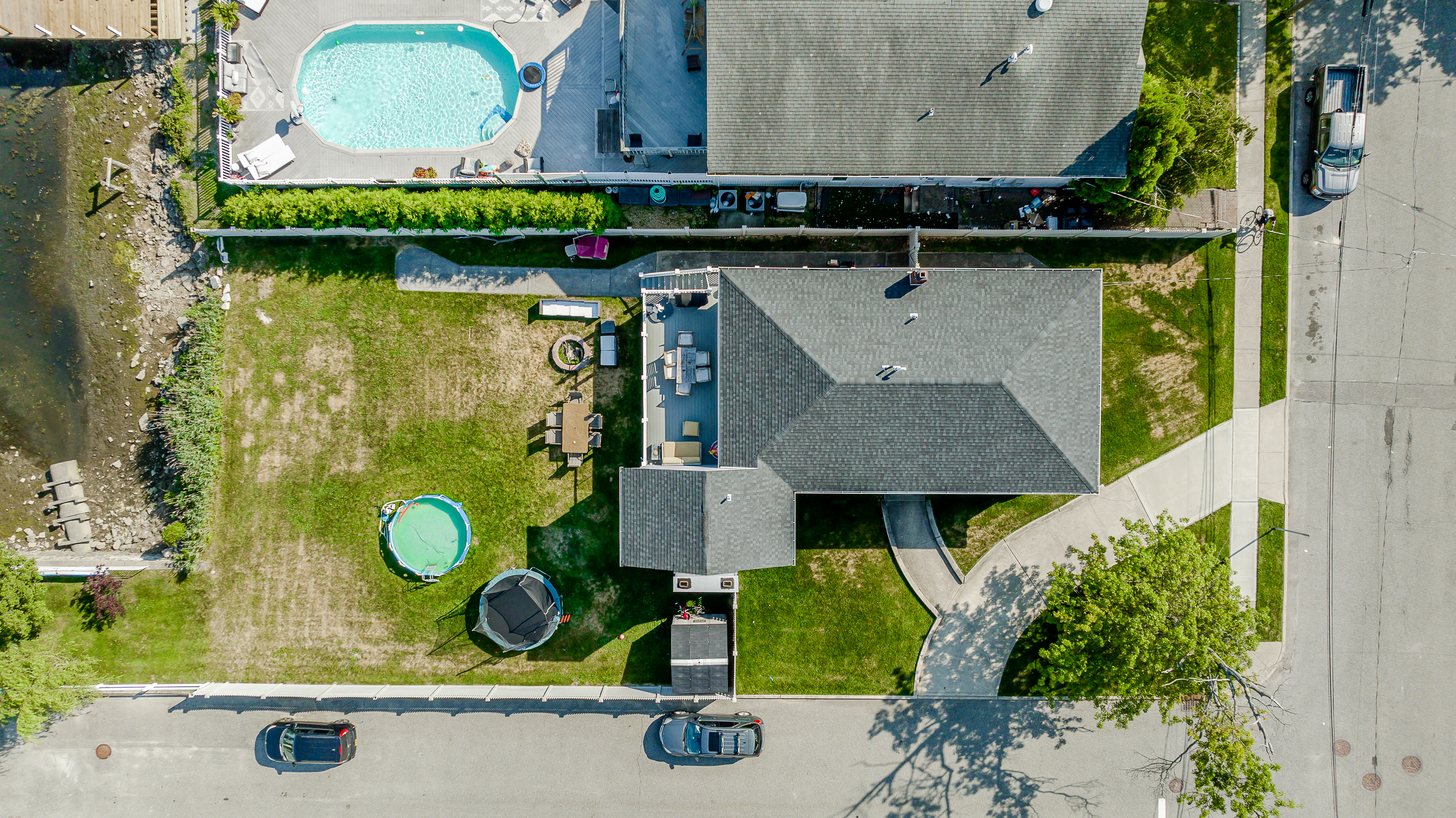 4259 Broadway