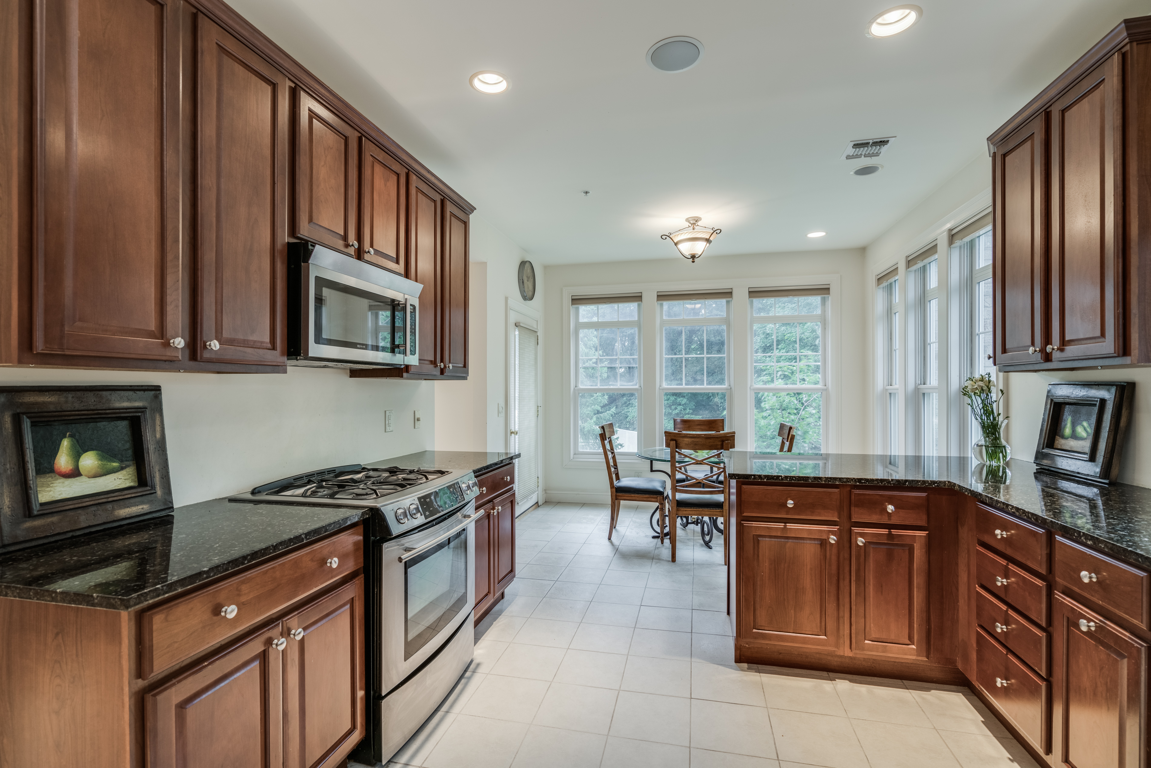 554 Pacing Way , #14