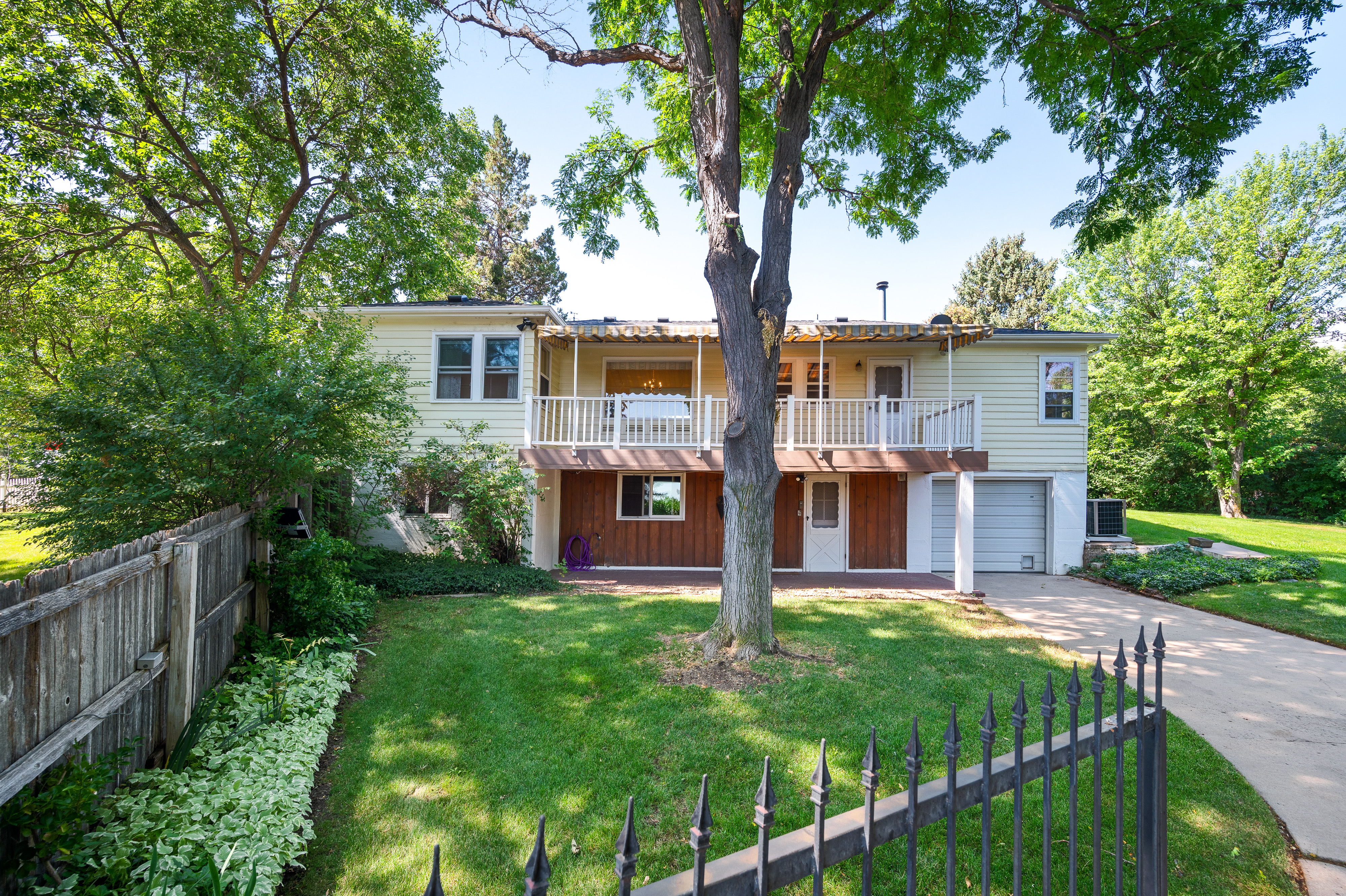 1713 W. Ridge Rd. 