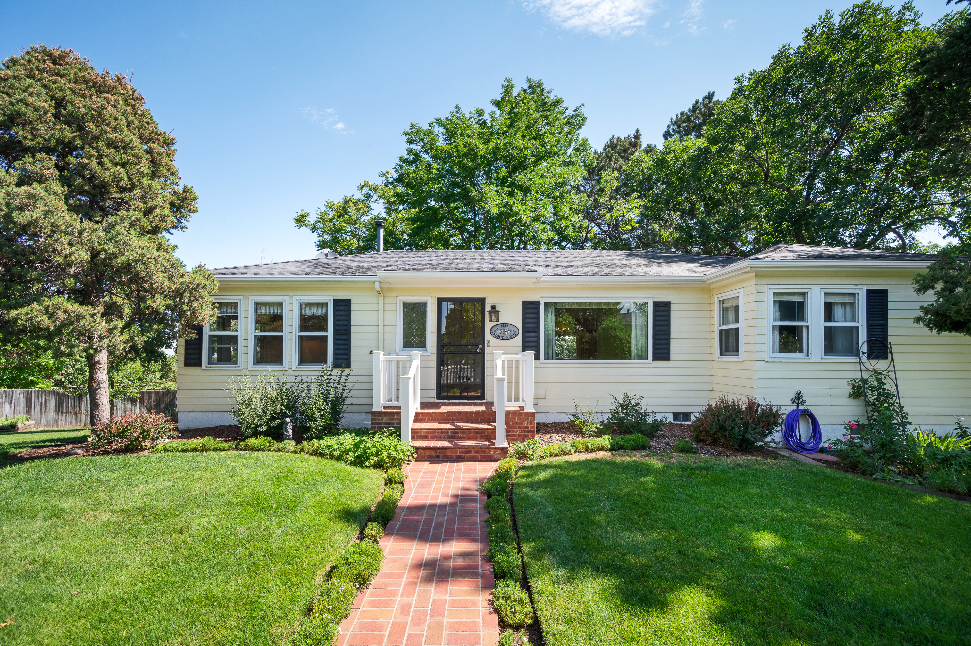 1713 W. Ridge Rd. 