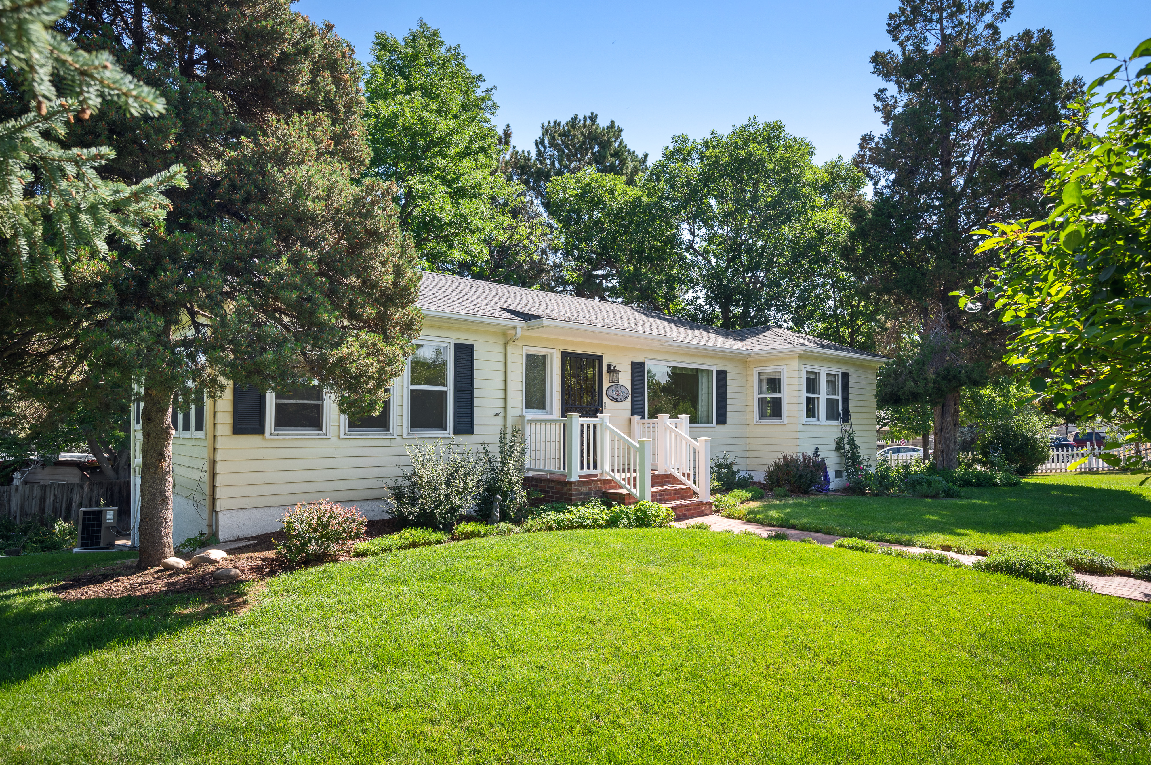 1713 W. Ridge Rd. 