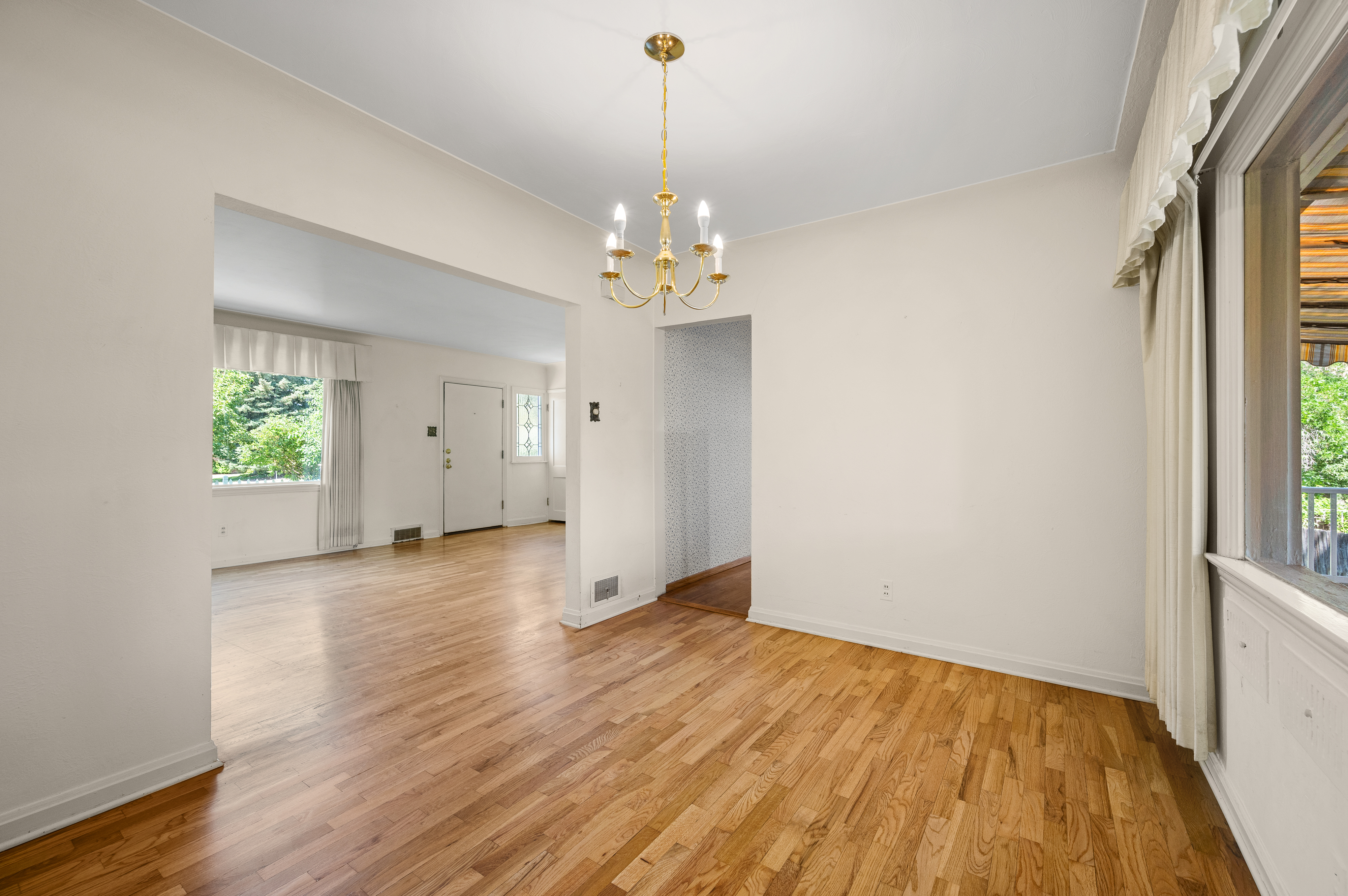 1713 W. Ridge Rd. 