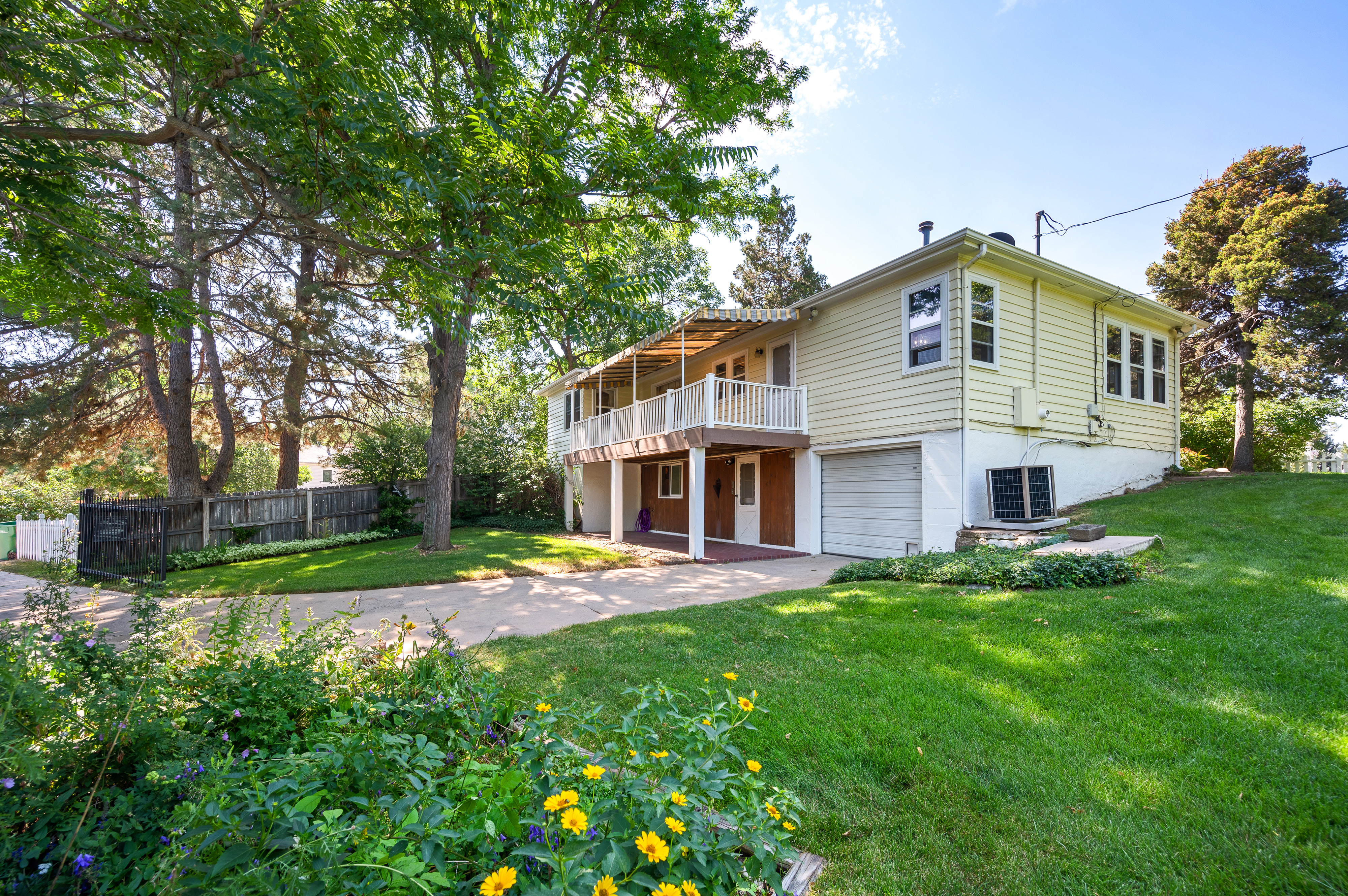 1713 W. Ridge Rd. 